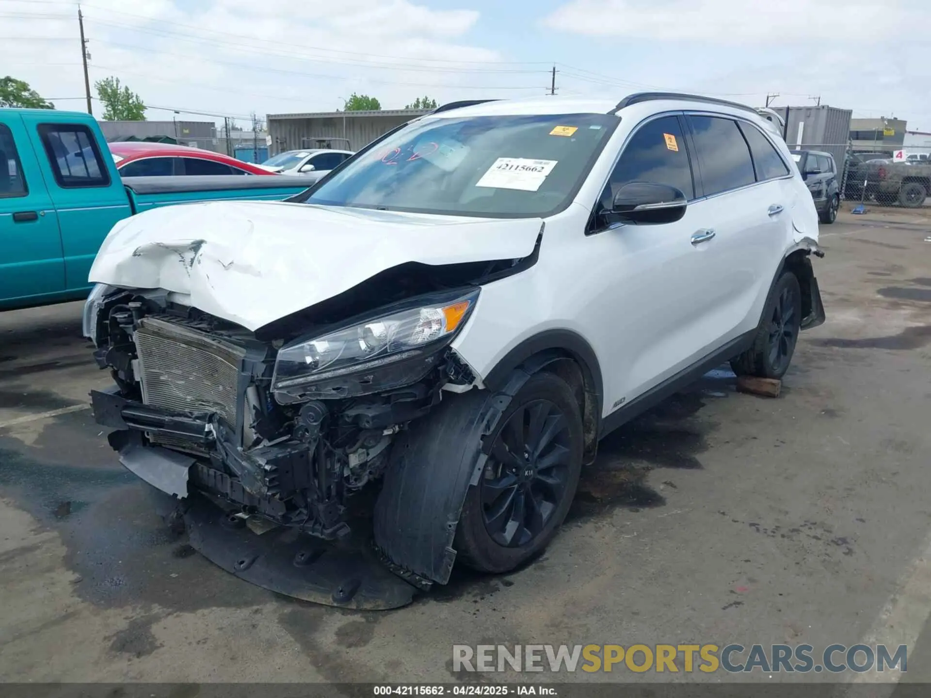2 Photograph of a damaged car 5XYPGDA55LG696963 KIA SORENTO 2020