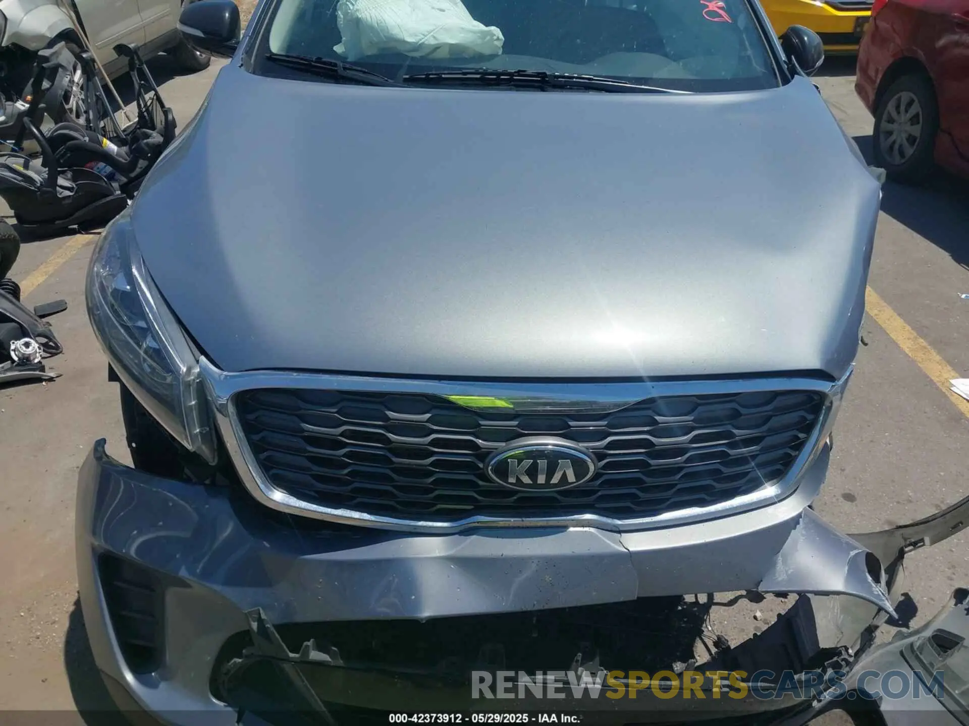 12 Photograph of a damaged car 5XYPGDA56LG636500 KIA SORENTO 2020