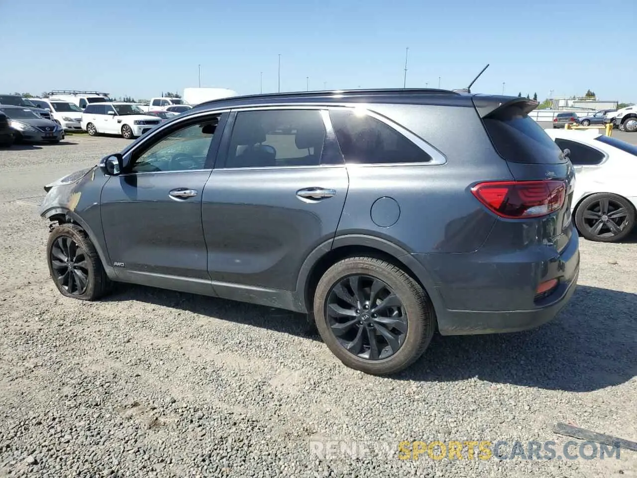 2 Photograph of a damaged car 5XYPGDA56LG675782 KIA SORENTO 2020