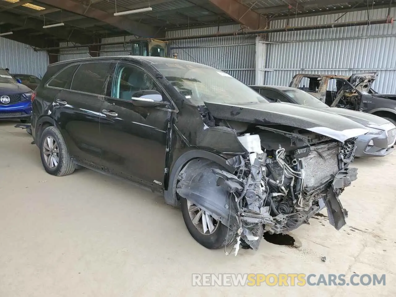 4 Photograph of a damaged car 5XYPGDA57LG617342 KIA SORENTO 2020