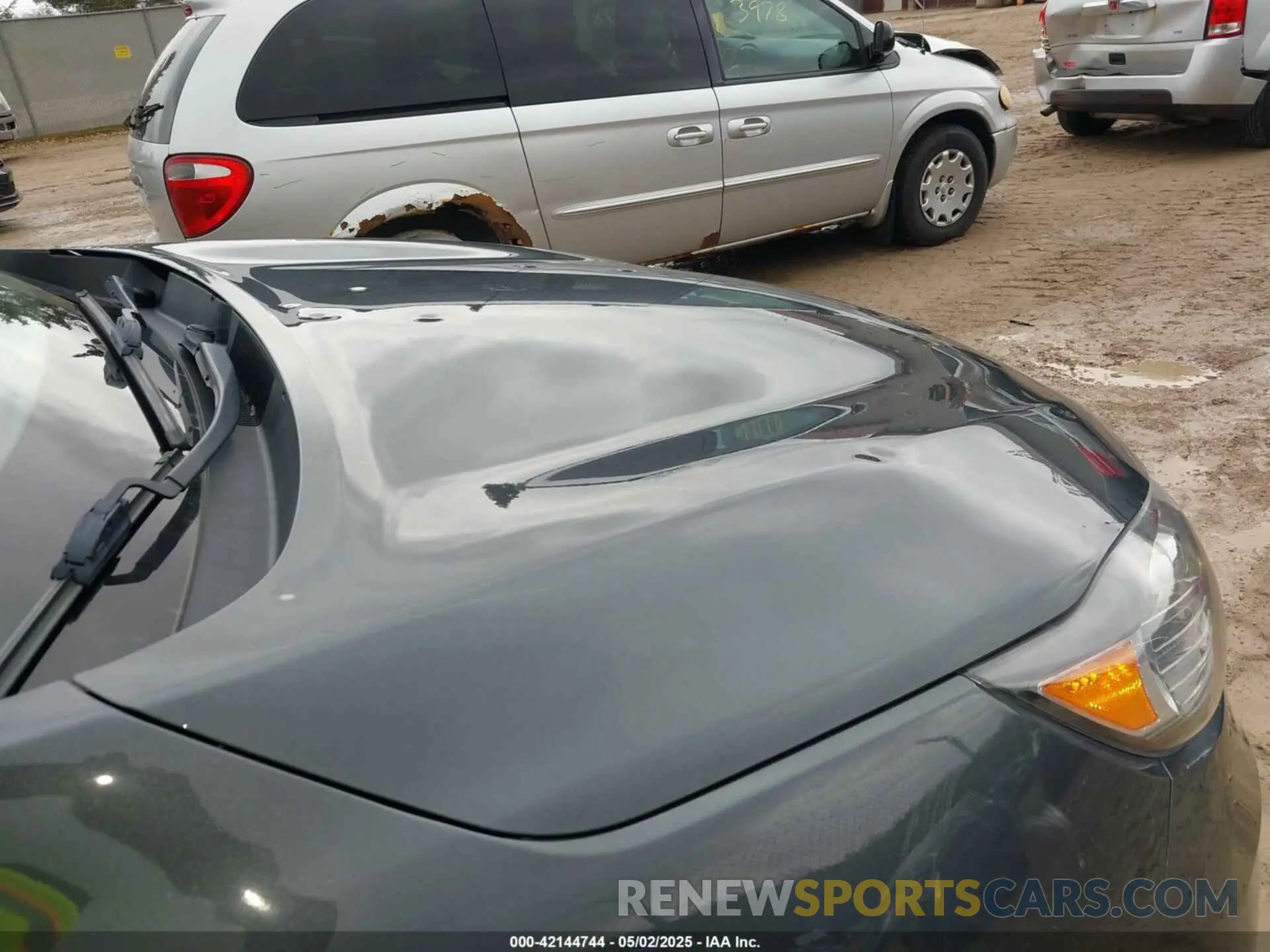 21 Photograph of a damaged car 5XYPGDA5XLG618548 KIA SORENTO 2020
