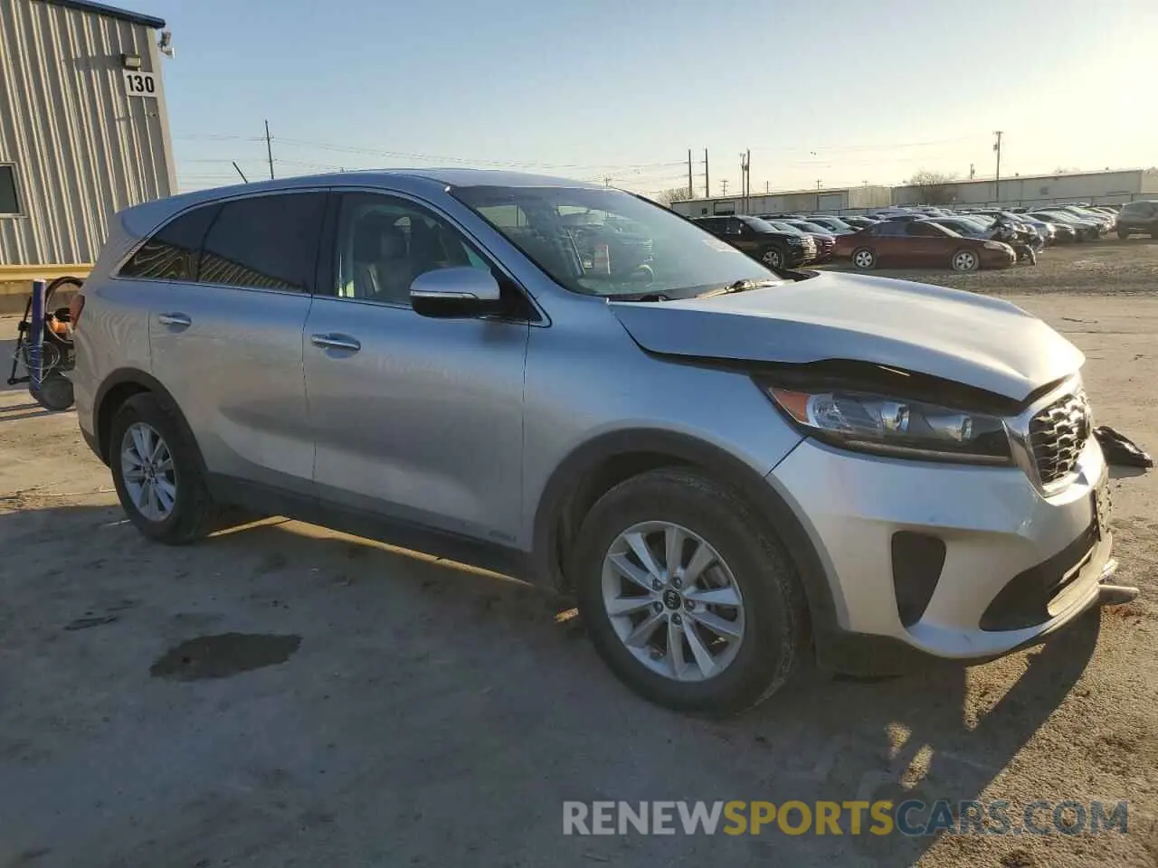 4 Photograph of a damaged car 5XYPGDA5XLG620493 KIA SORENTO 2020
