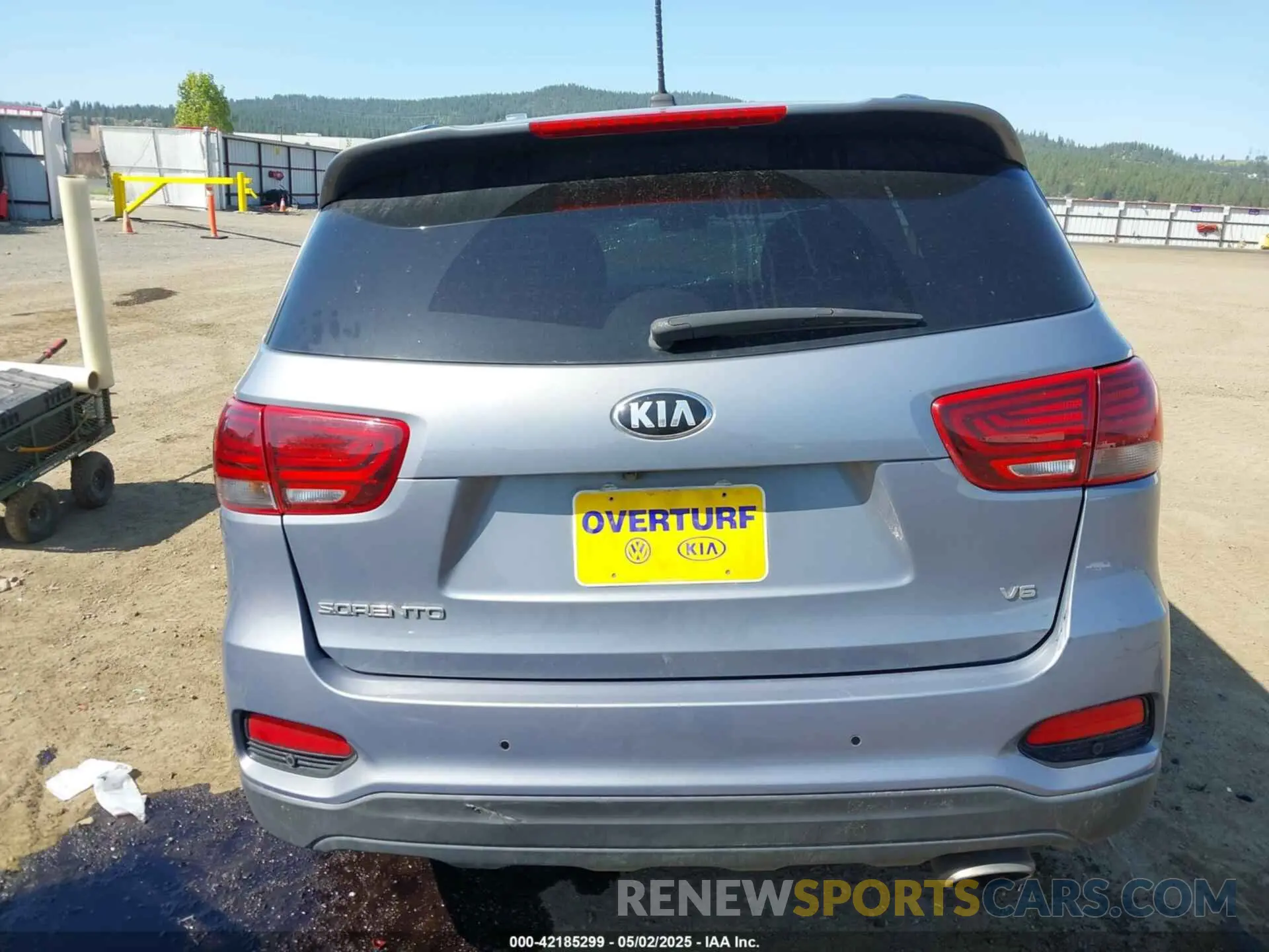 16 Photograph of a damaged car 5XYPGDA5XLG672013 KIA SORENTO 2020