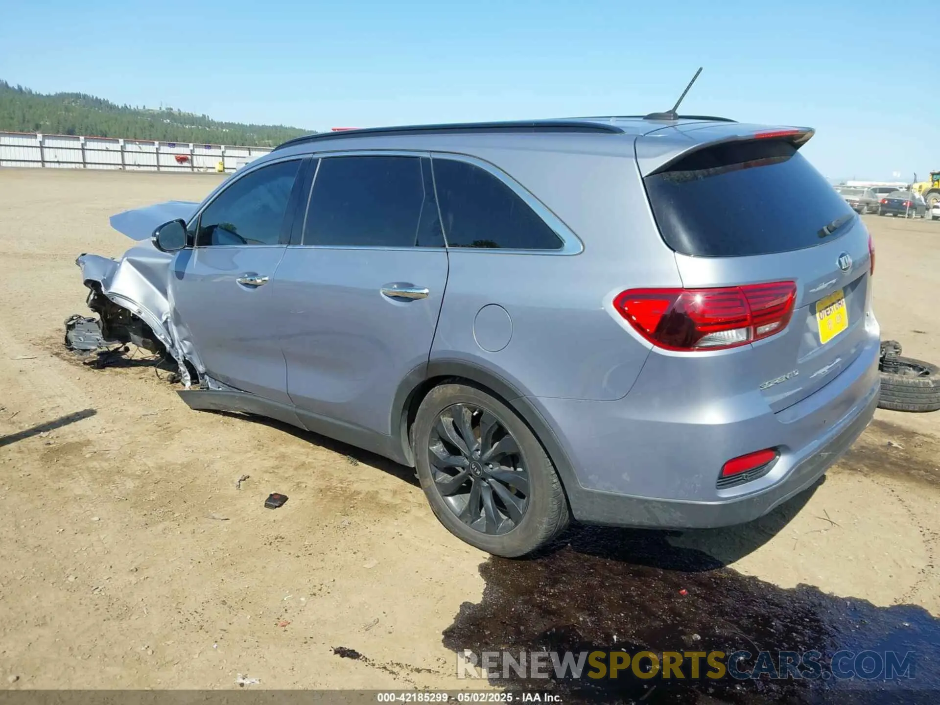 3 Photograph of a damaged car 5XYPGDA5XLG672013 KIA SORENTO 2020