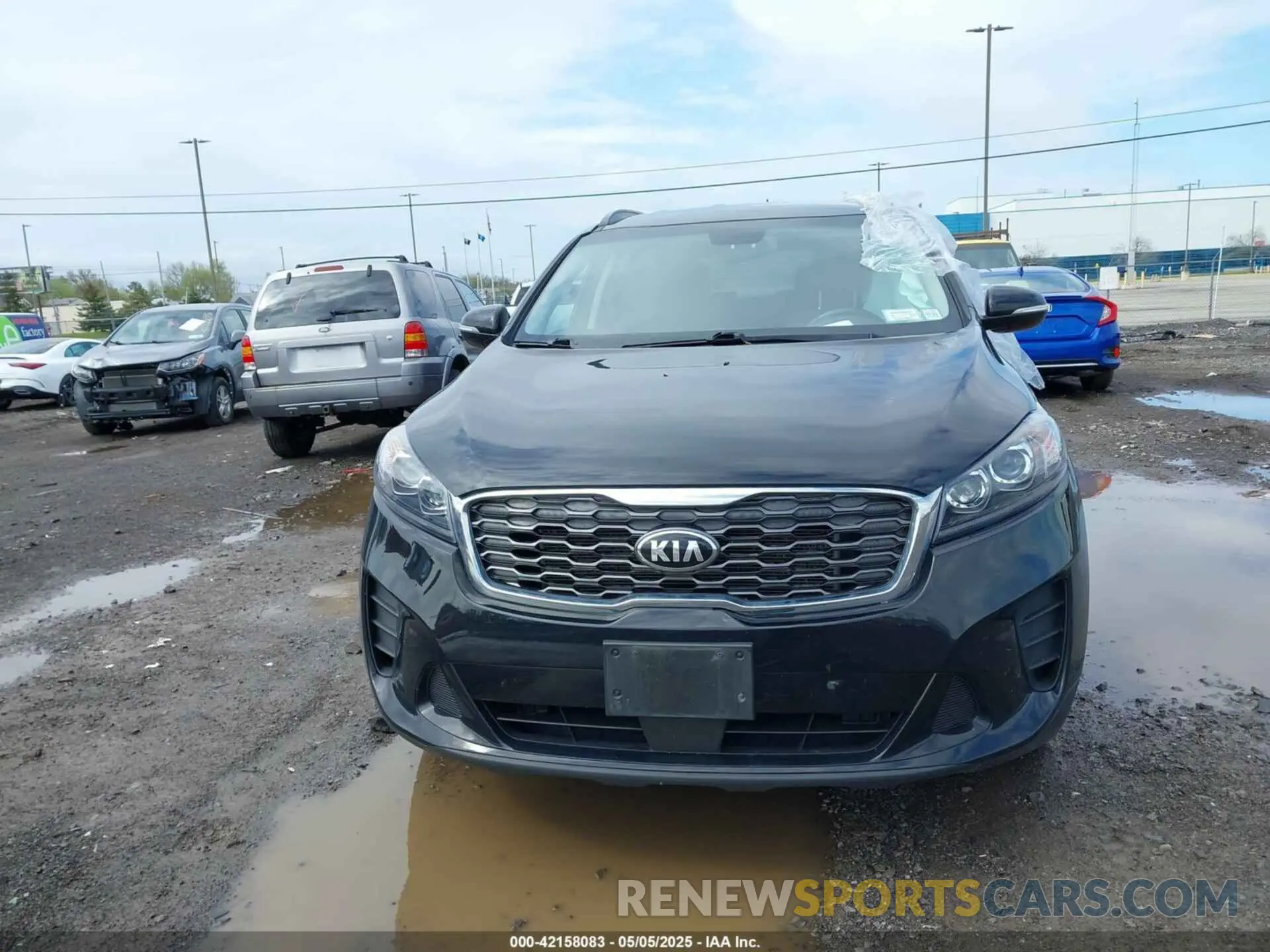 12 Photograph of a damaged car 5XYPGDA5XLG680807 KIA SORENTO 2020