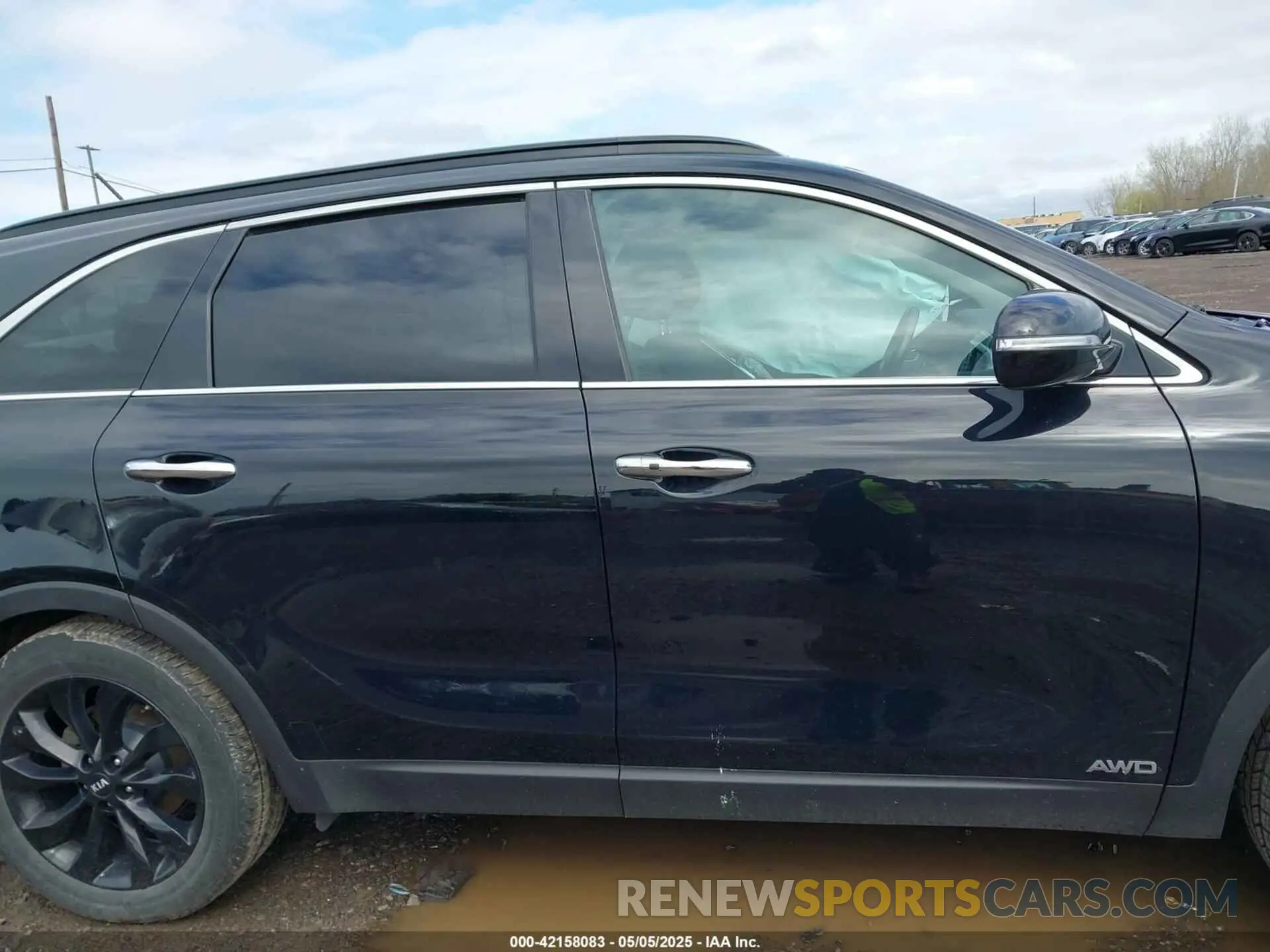 13 Photograph of a damaged car 5XYPGDA5XLG680807 KIA SORENTO 2020