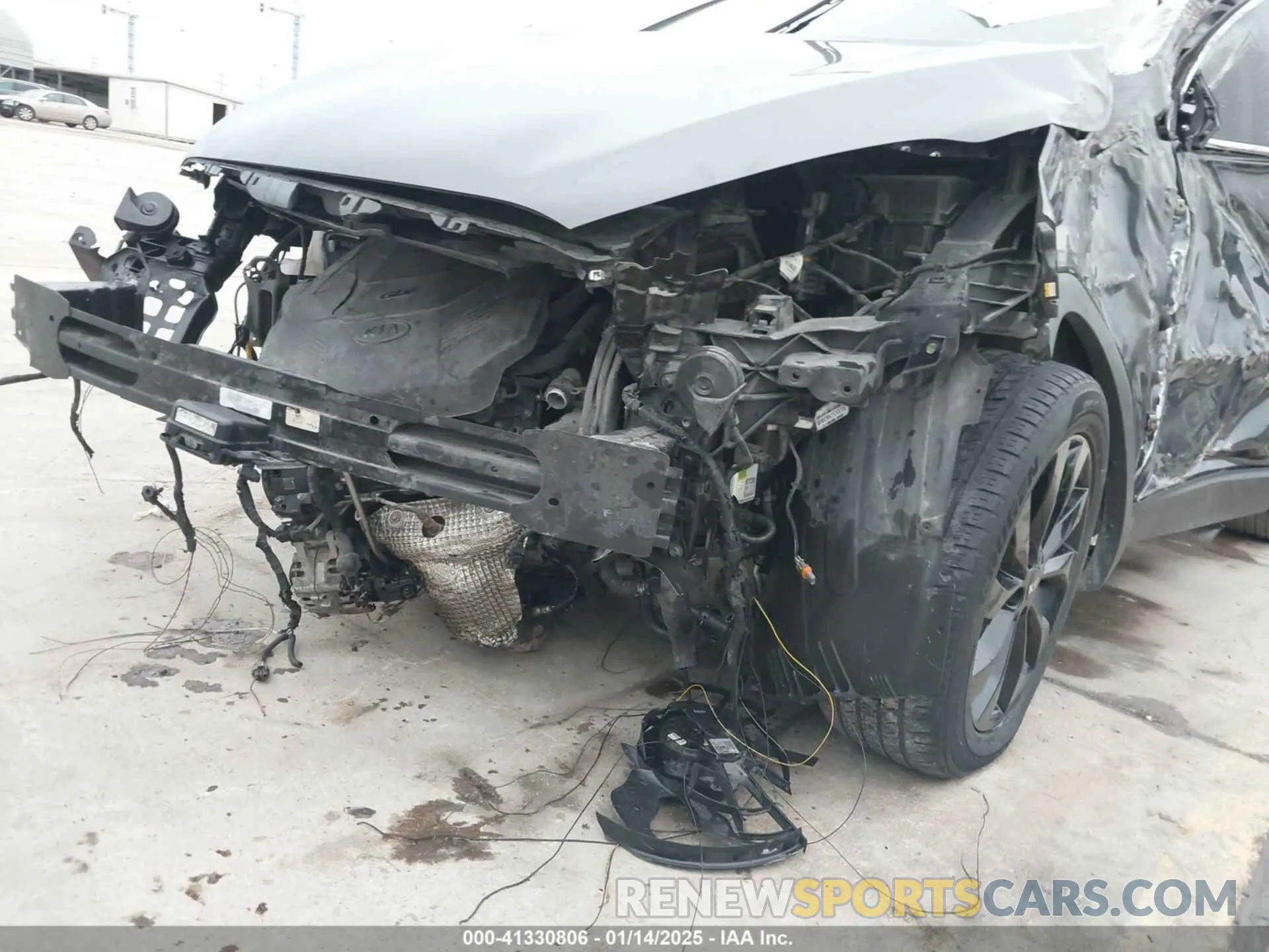 6 Photograph of a damaged car 5XYPH4A50LG666153 KIA SORENTO 2020