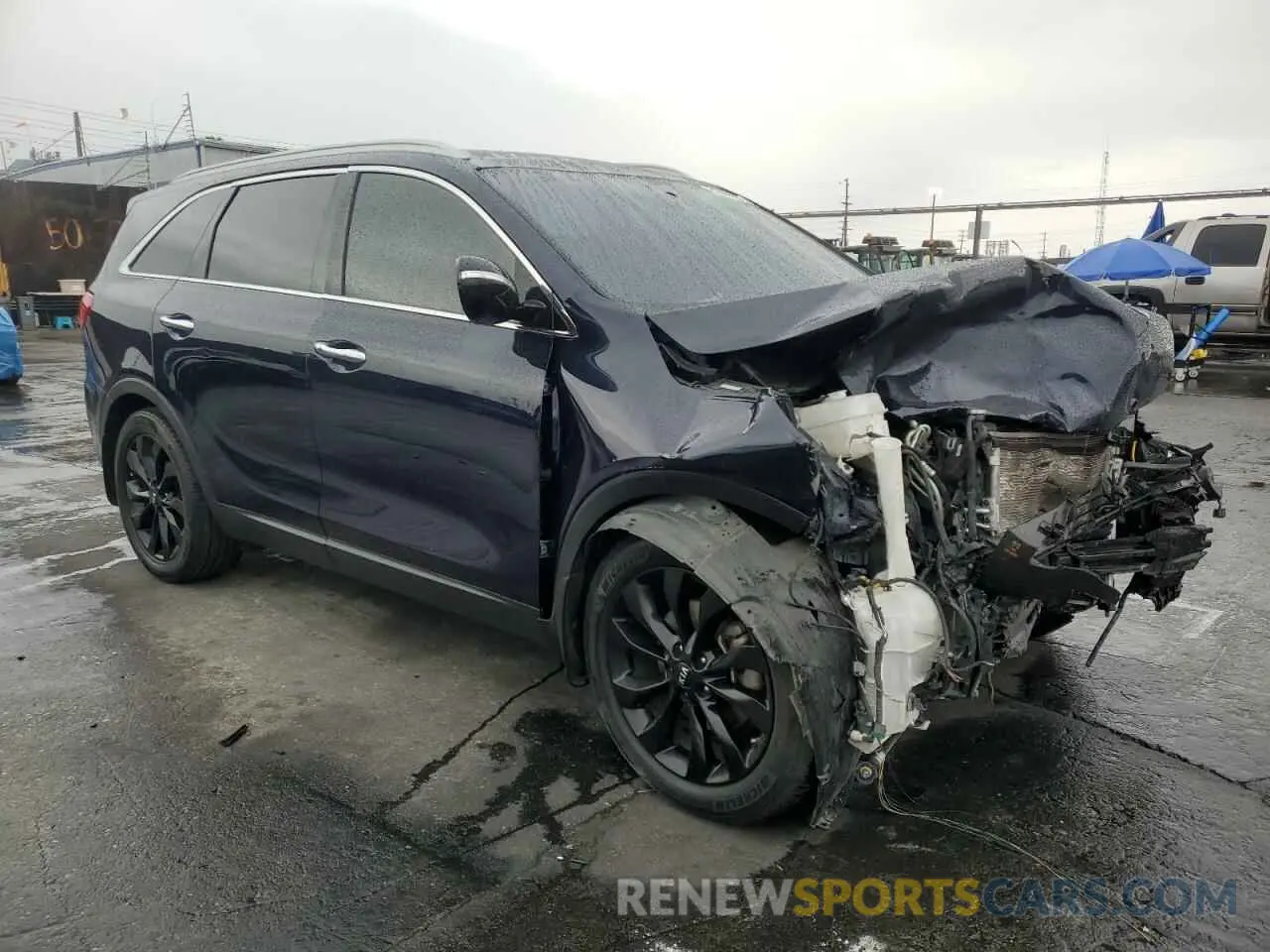 4 Photograph of a damaged car 5XYPH4A54LG635410 KIA SORENTO 2020