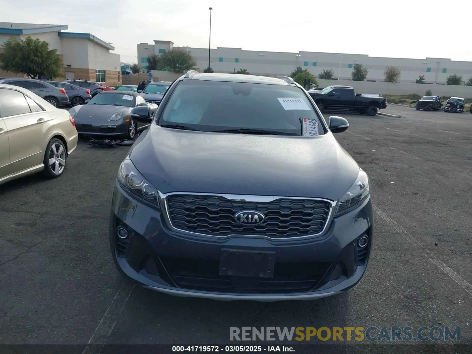 12 Photograph of a damaged car 5XYPH4A55LG665371 KIA SORENTO 2020