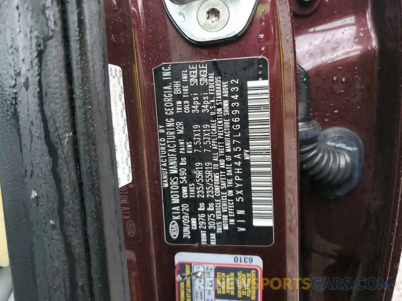 13 Photograph of a damaged car 5XYPH4A57LG693432 KIA SORENTO 2020
