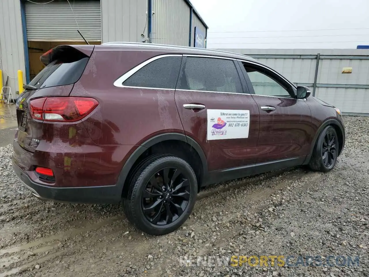3 Photograph of a damaged car 5XYPH4A57LG693432 KIA SORENTO 2020