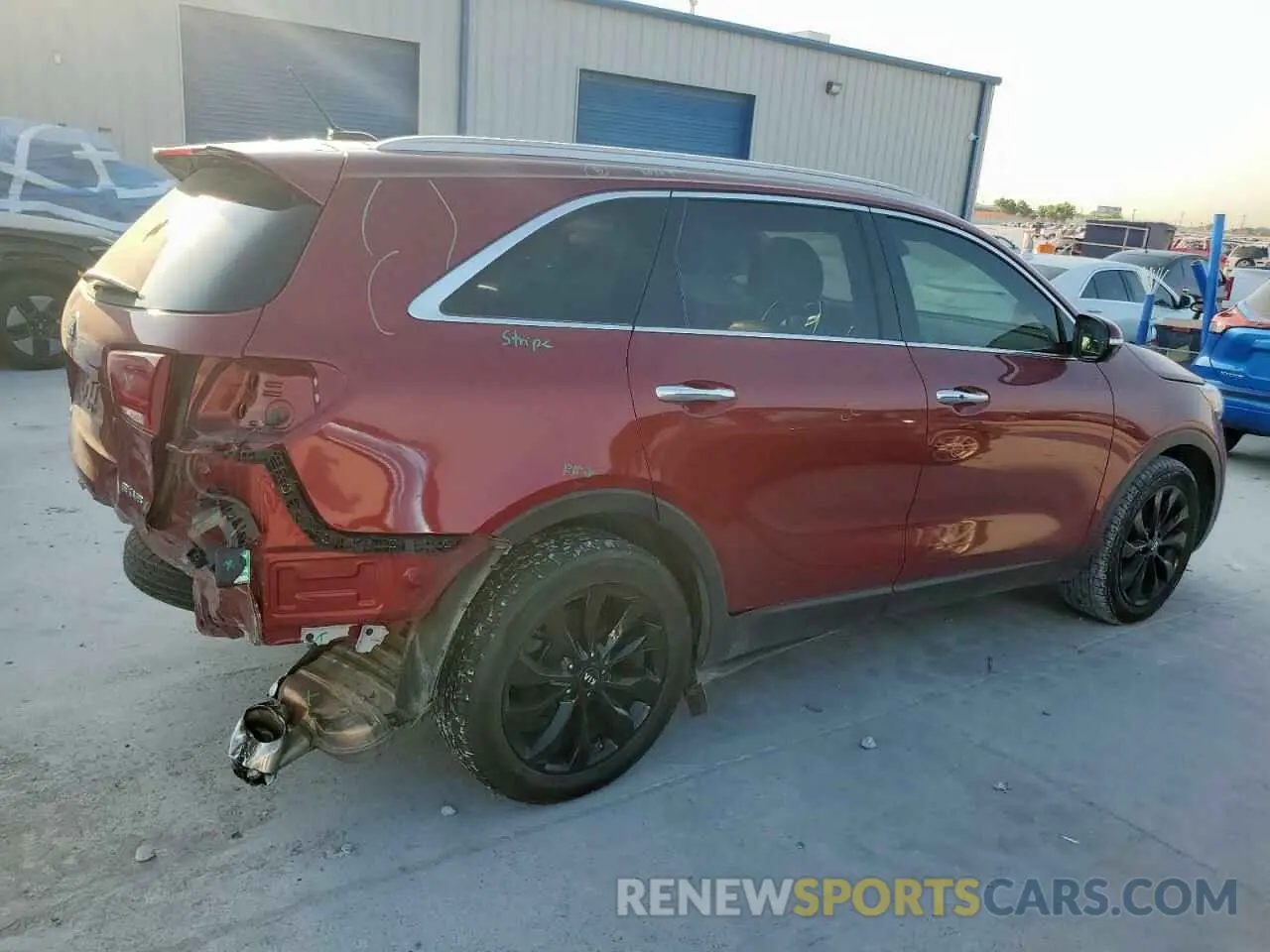 3 Photograph of a damaged car 5XYPH4A59LG701885 KIA SORENTO 2020