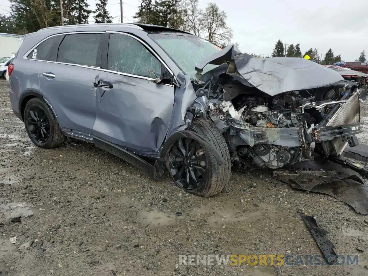 4 Photograph of a damaged car 5XYPH4A5XLG702639 KIA SORENTO 2020