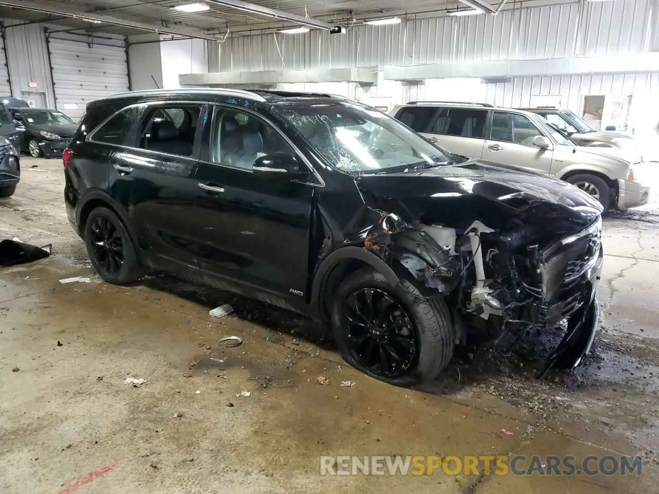 4 Photograph of a damaged car 5XYPHDA51LG679719 KIA SORENTO 2020