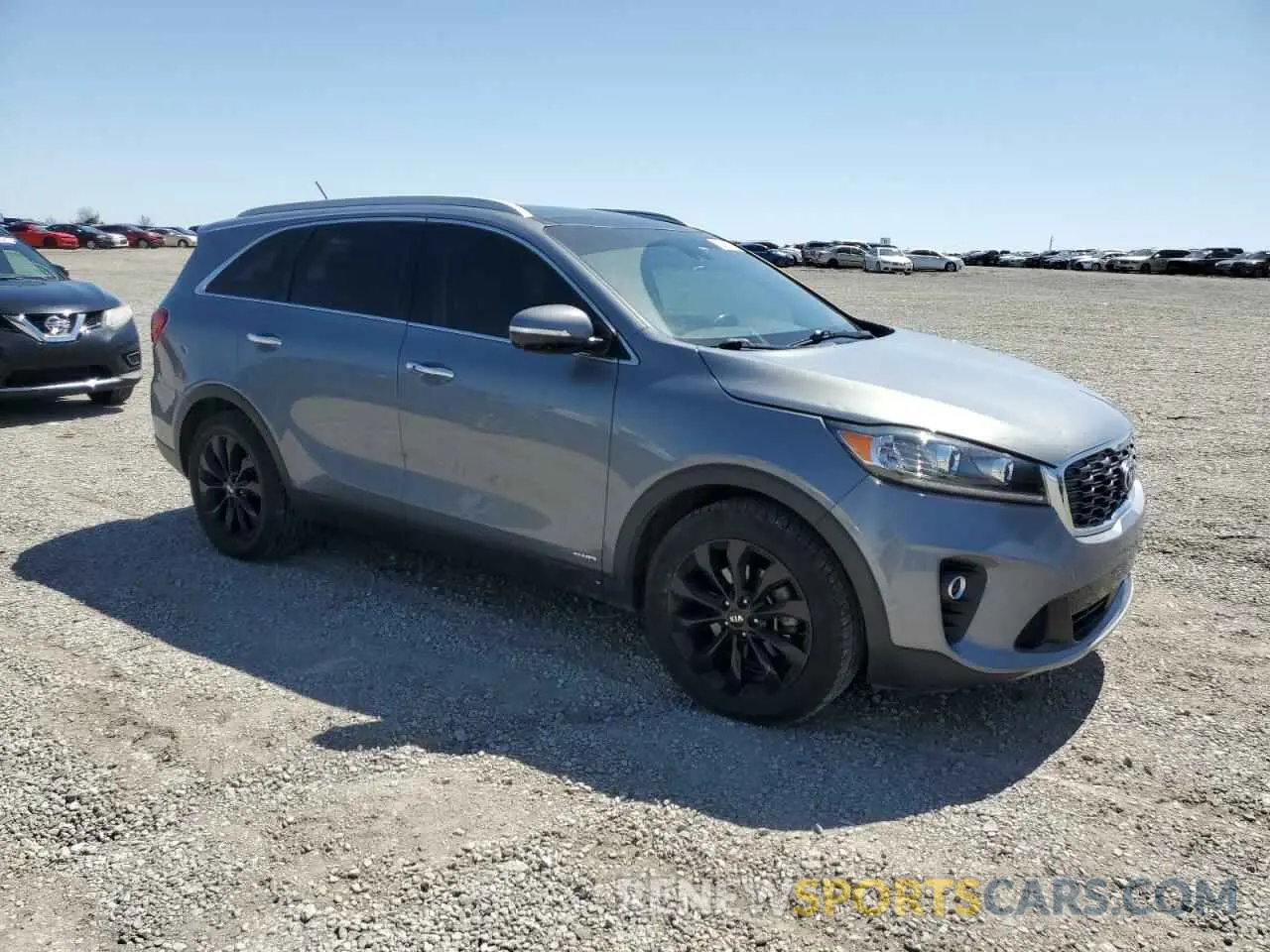 4 Photograph of a damaged car 5XYPHDA51LG692180 KIA SORENTO 2020