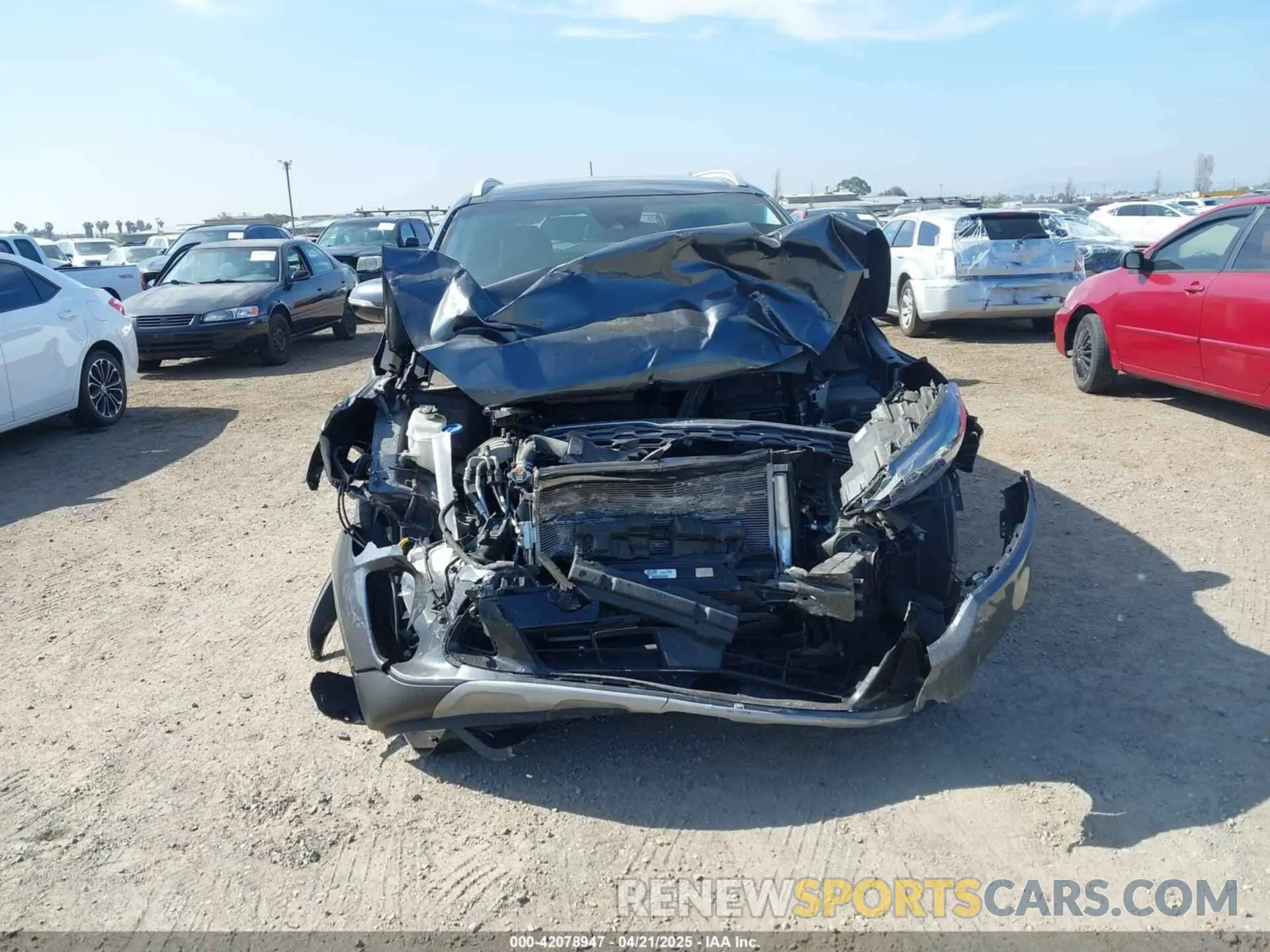 11 Photograph of a damaged car 5XYPHDA52LG710671 KIA SORENTO 2020