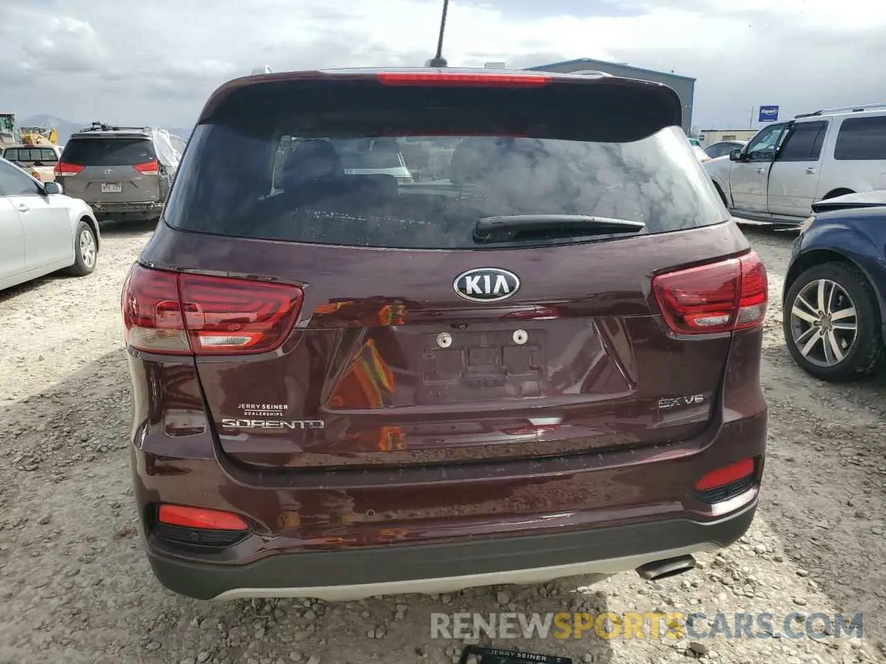 6 Photograph of a damaged car 5XYPHDA56LG694667 KIA SORENTO 2020
