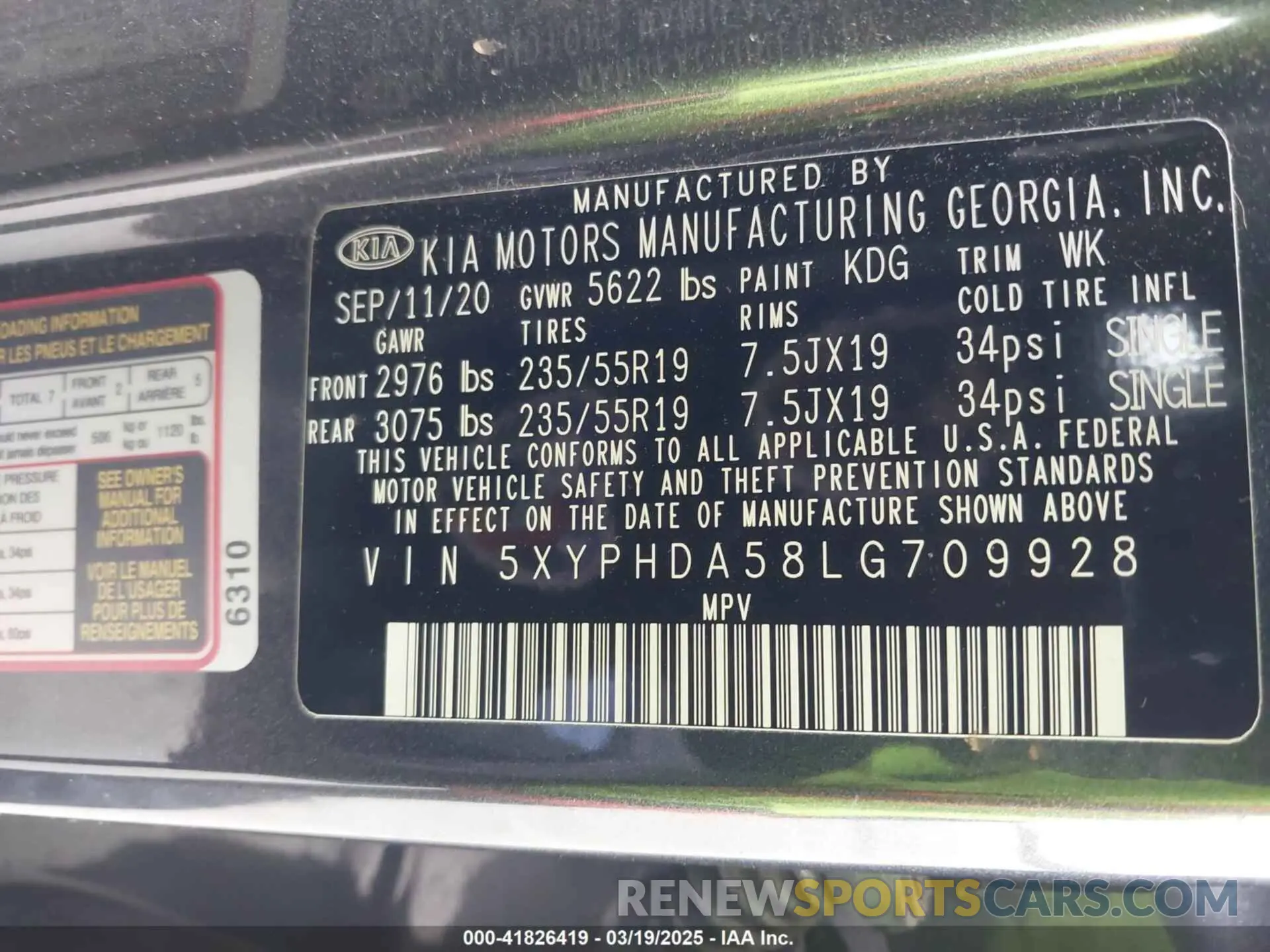 9 Photograph of a damaged car 5XYPHDA58LG709928 KIA SORENTO 2020