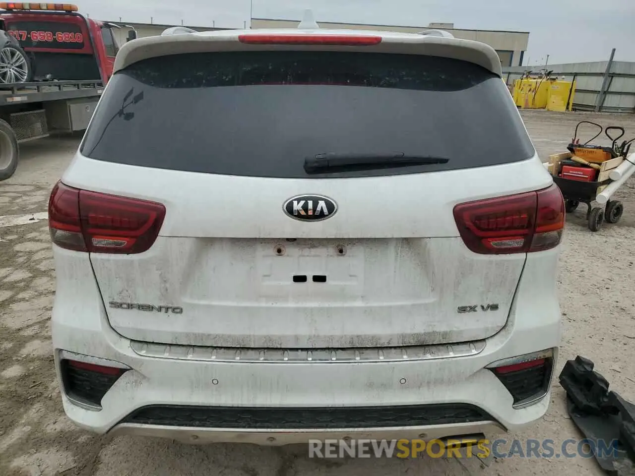 6 Photograph of a damaged car 5XYPK4A51LG670018 KIA SORENTO 2020