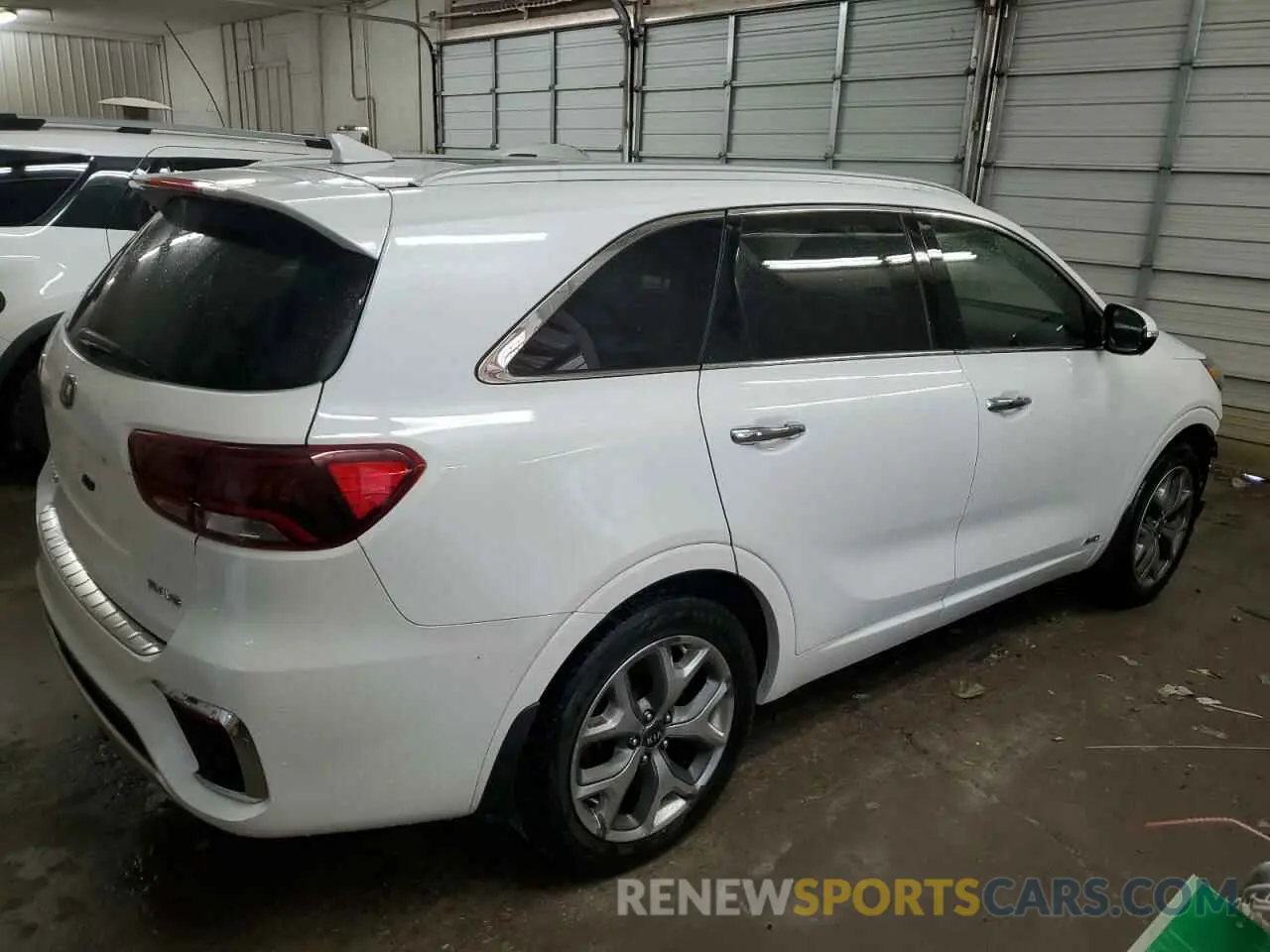 3 Photograph of a damaged car 5XYPKDA56LG652291 KIA SORENTO 2020