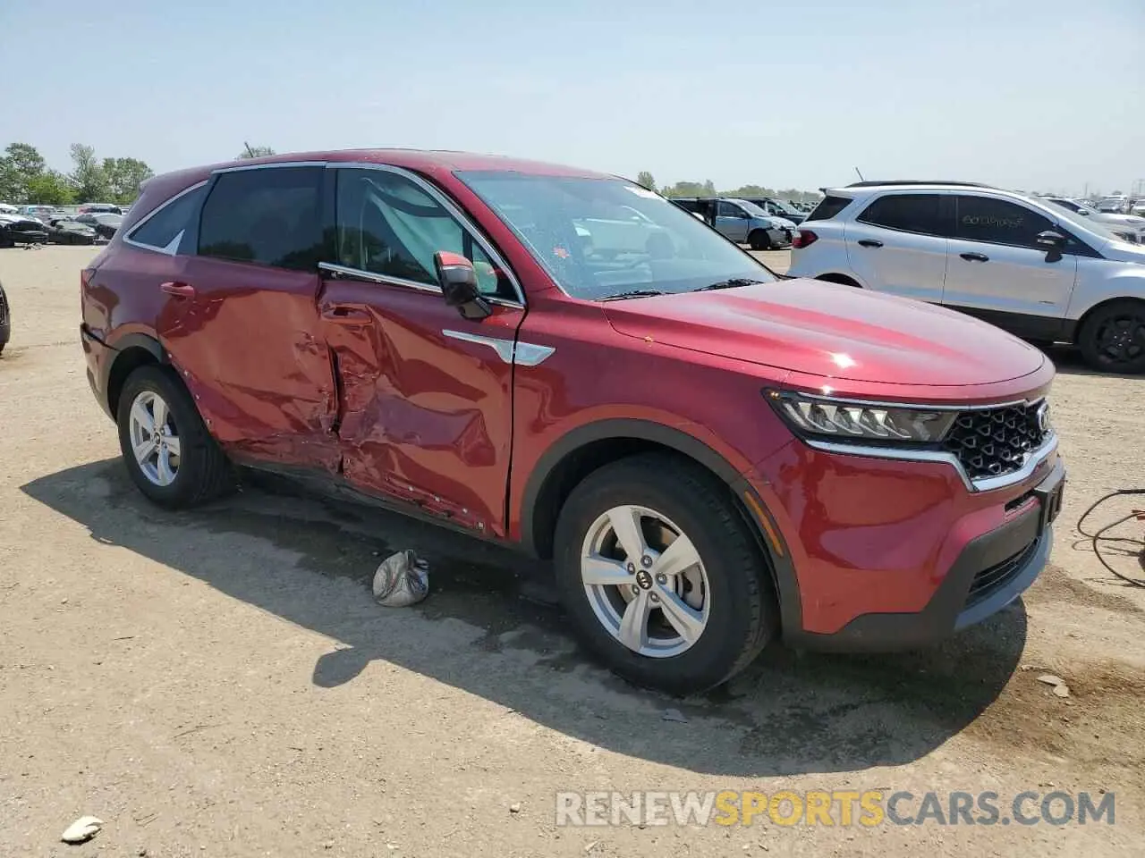 4 Photograph of a damaged car 5XYRG4LC0MG005702 KIA SORENTO 2021