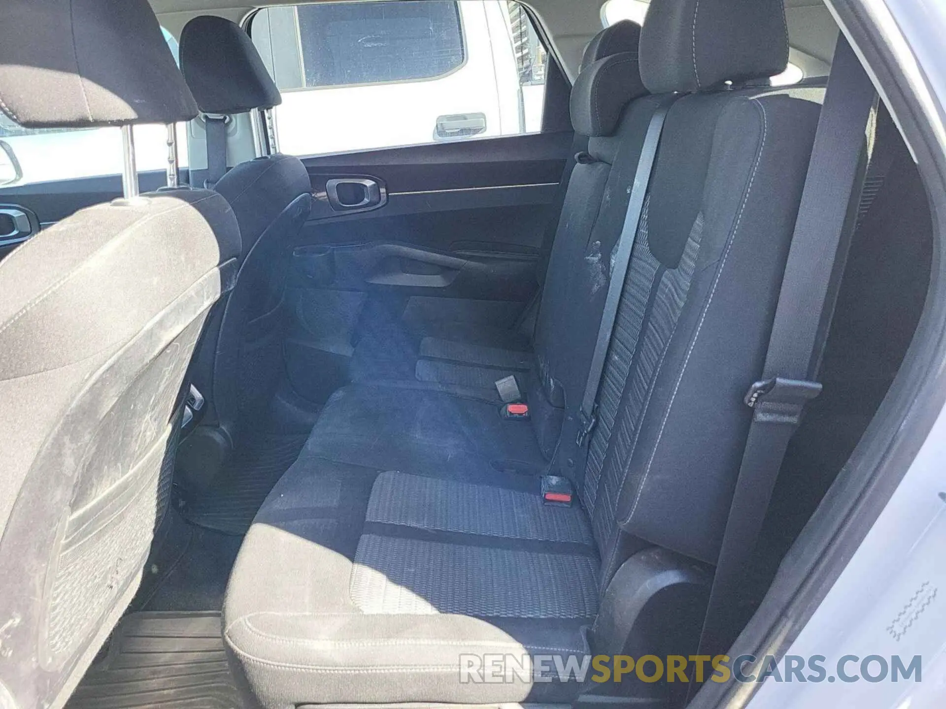 3 Photograph of a damaged car 5XYRG4LC1MG001044 KIA SORENTO 2021