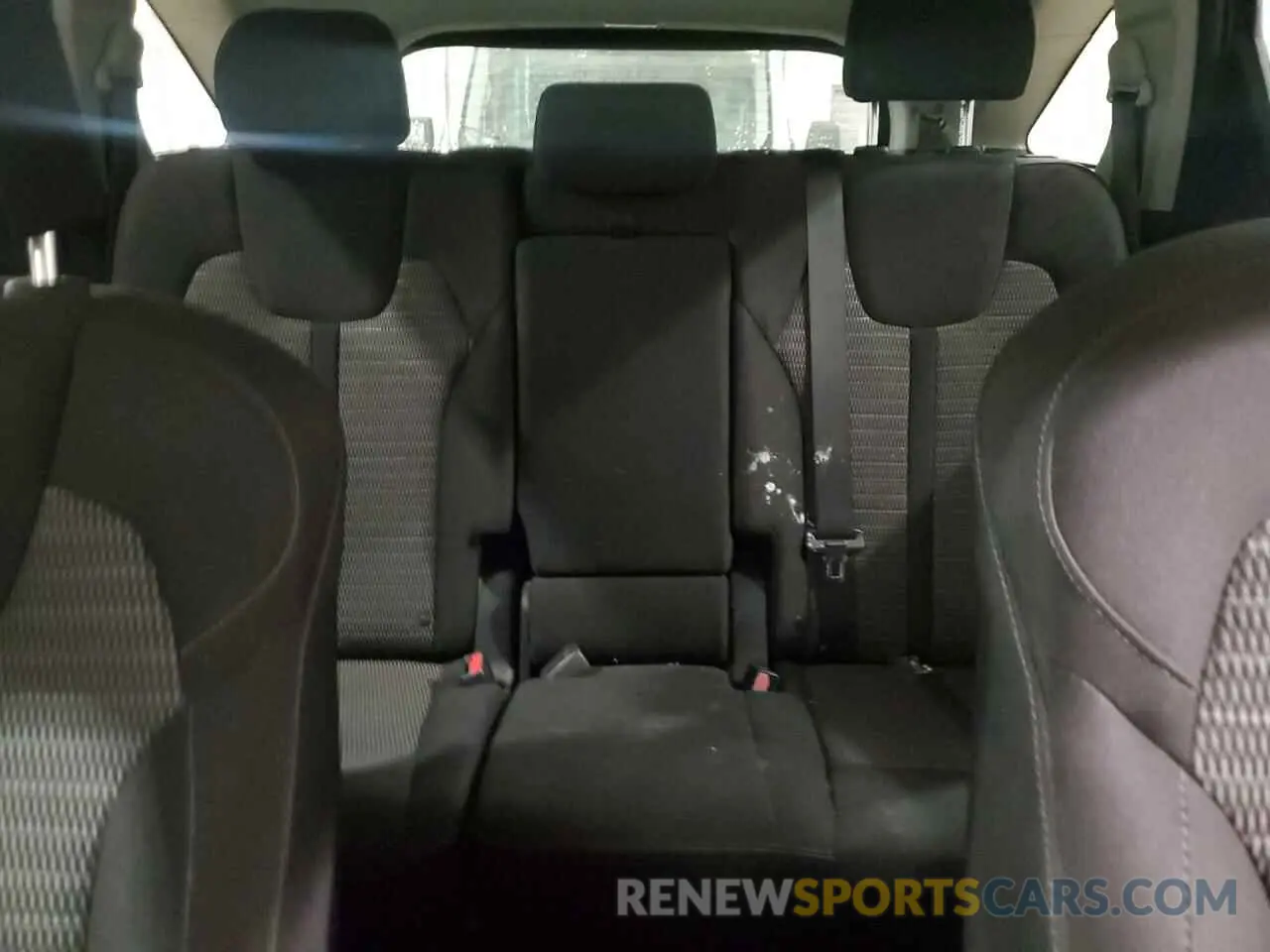 10 Photograph of a damaged car 5XYRG4LC1MG016935 KIA SORENTO 2021