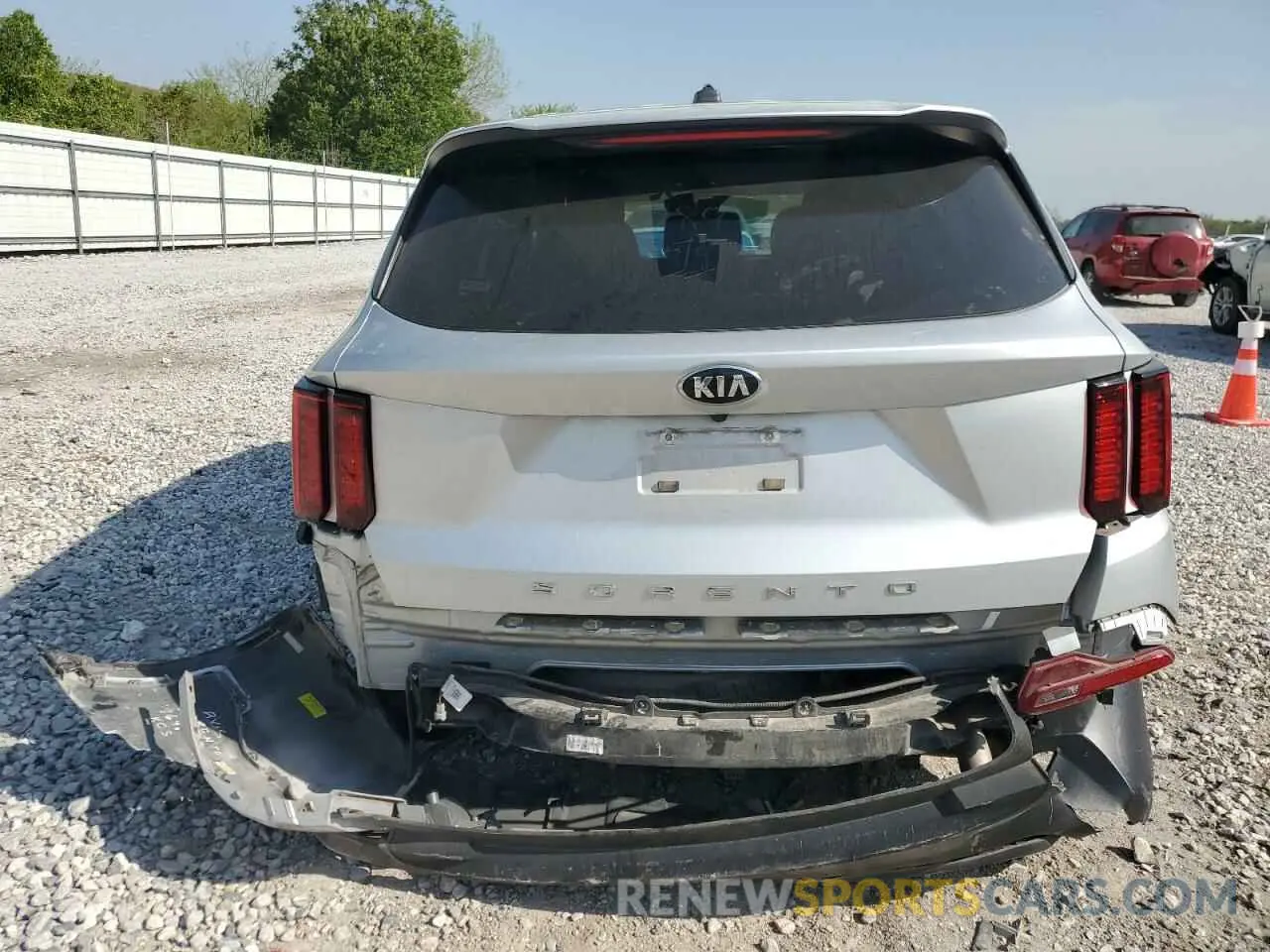 6 Photograph of a damaged car 5XYRG4LC1MG041897 KIA SORENTO 2021