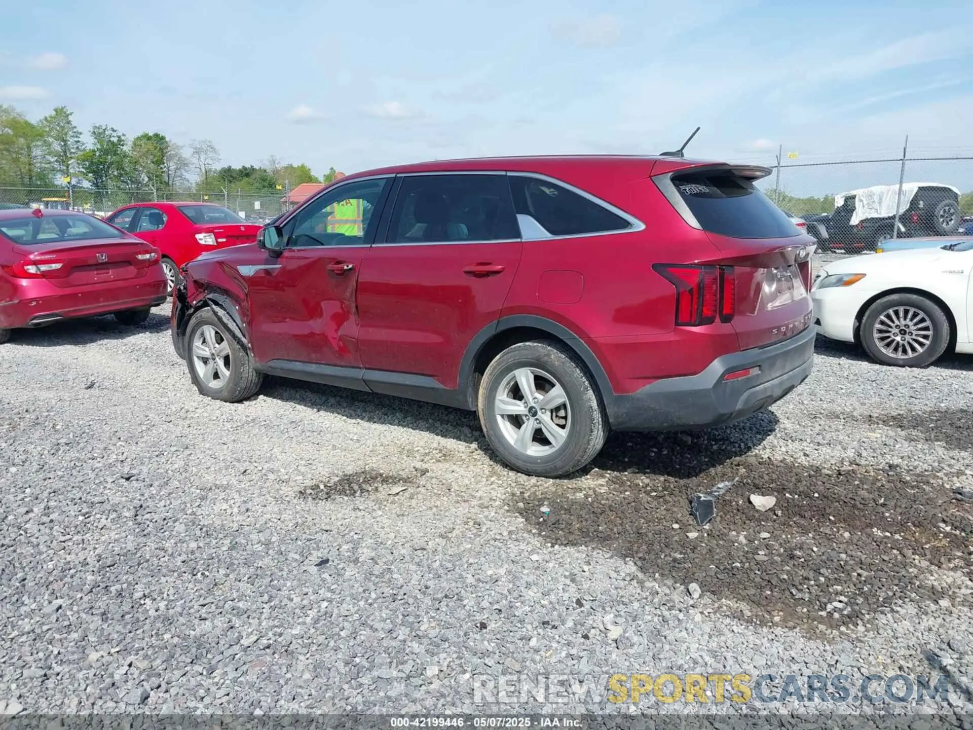 3 Photograph of a damaged car 5XYRG4LC1MG052981 KIA SORENTO 2021