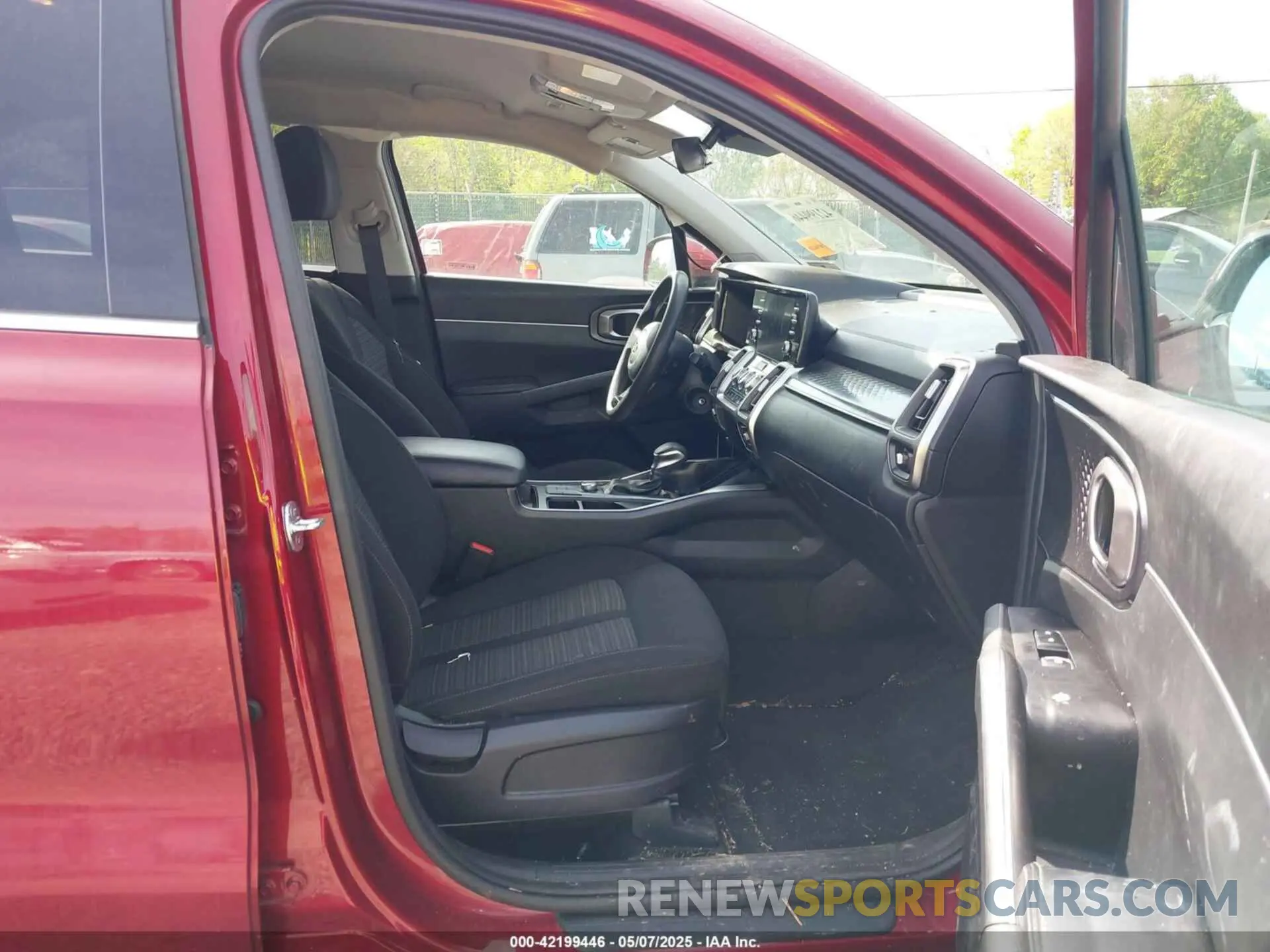 5 Photograph of a damaged car 5XYRG4LC1MG052981 KIA SORENTO 2021