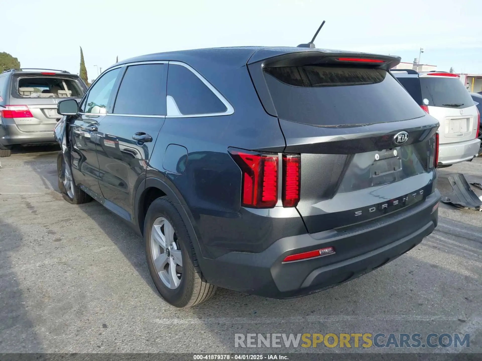 3 Photograph of a damaged car 5XYRG4LC2MG044534 KIA SORENTO 2021