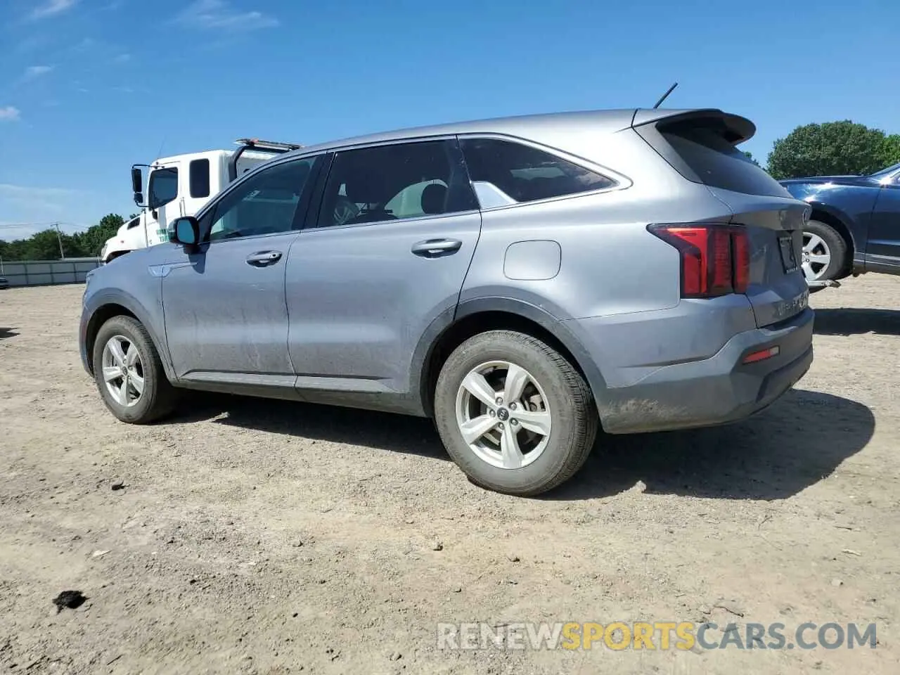 2 Photograph of a damaged car 5XYRG4LC3MG021795 KIA SORENTO 2021