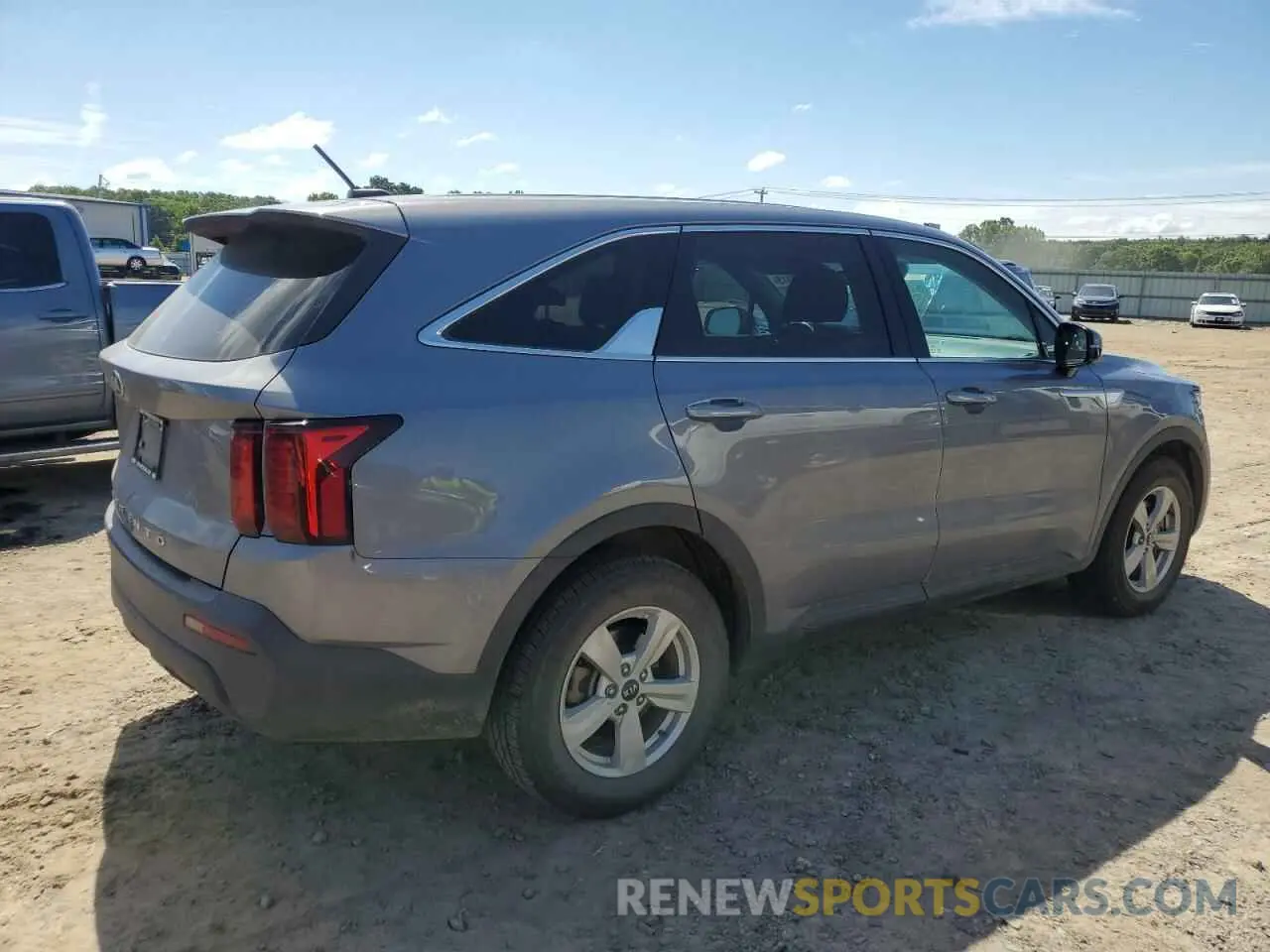 3 Photograph of a damaged car 5XYRG4LC3MG021795 KIA SORENTO 2021