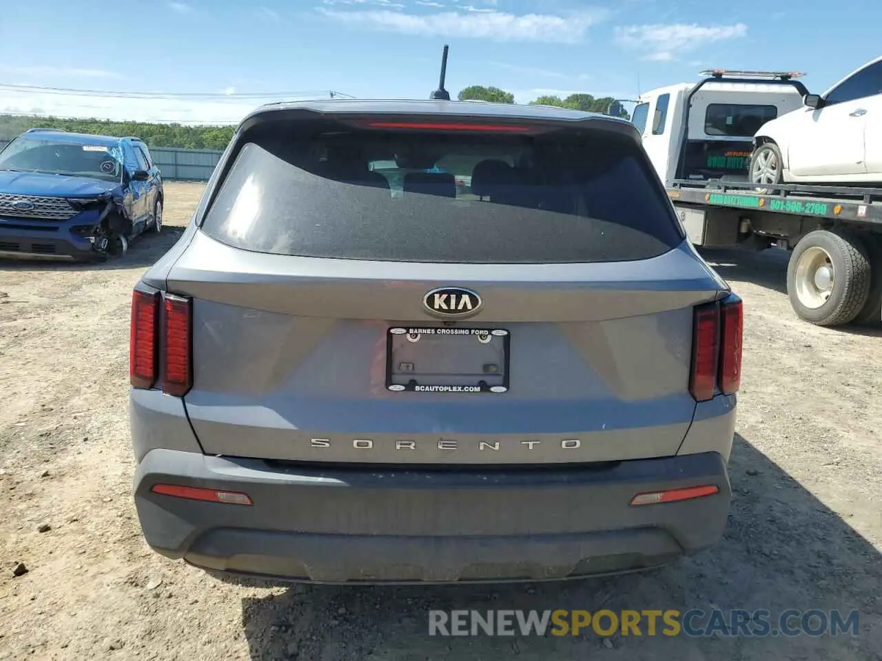 6 Photograph of a damaged car 5XYRG4LC3MG021795 KIA SORENTO 2021