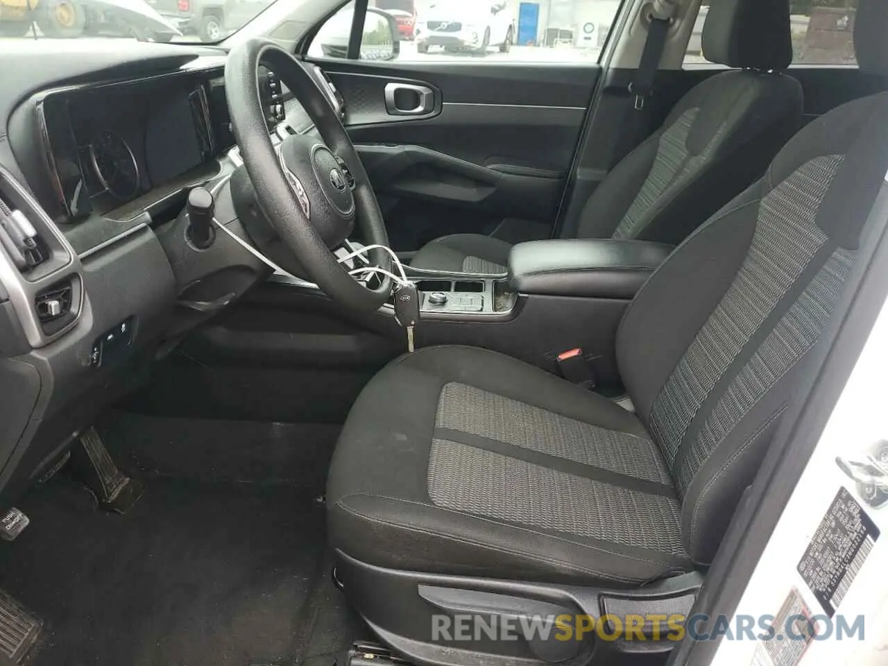 7 Photograph of a damaged car 5XYRG4LC3MG022168 KIA SORENTO 2021