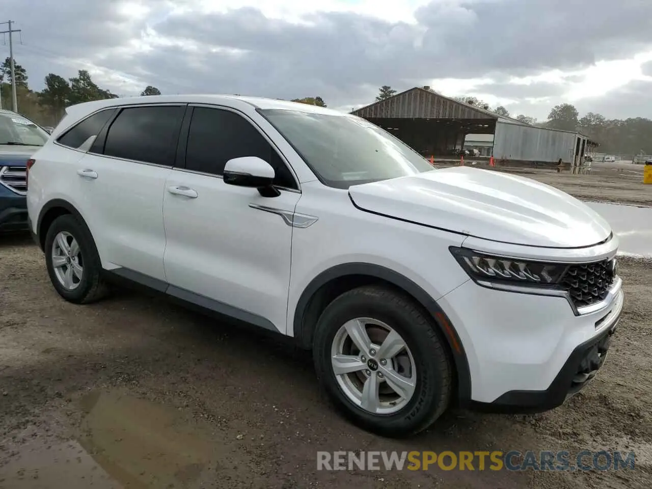 4 Photograph of a damaged car 5XYRG4LC3MG028715 KIA SORENTO 2021