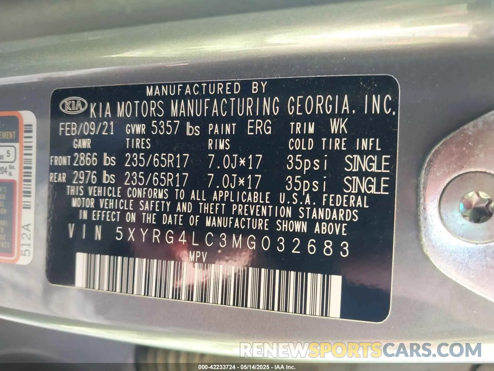 9 Photograph of a damaged car 5XYRG4LC3MG032683 KIA SORENTO 2021