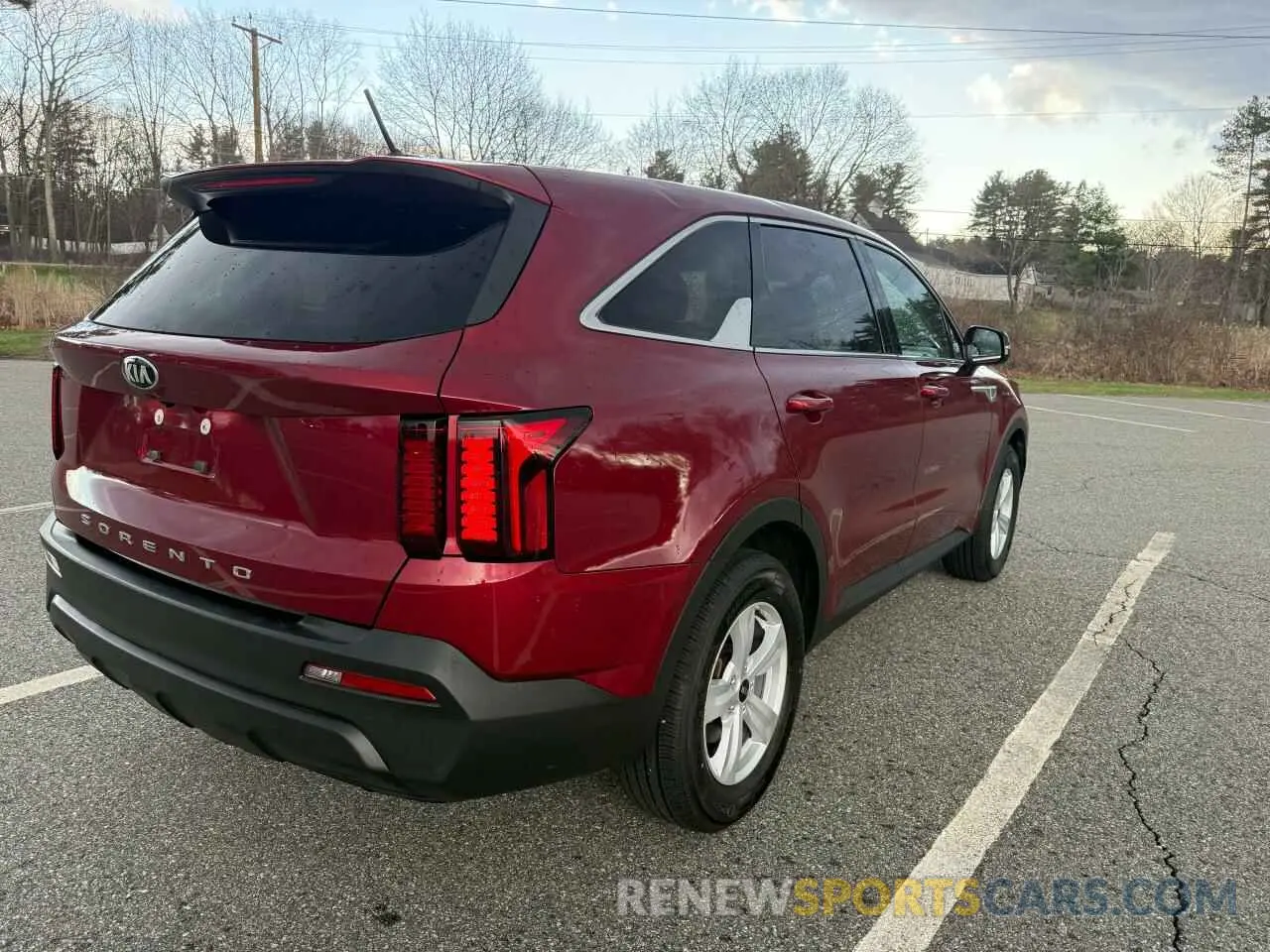 4 Photograph of a damaged car 5XYRG4LC3MG065165 KIA SORENTO 2021
