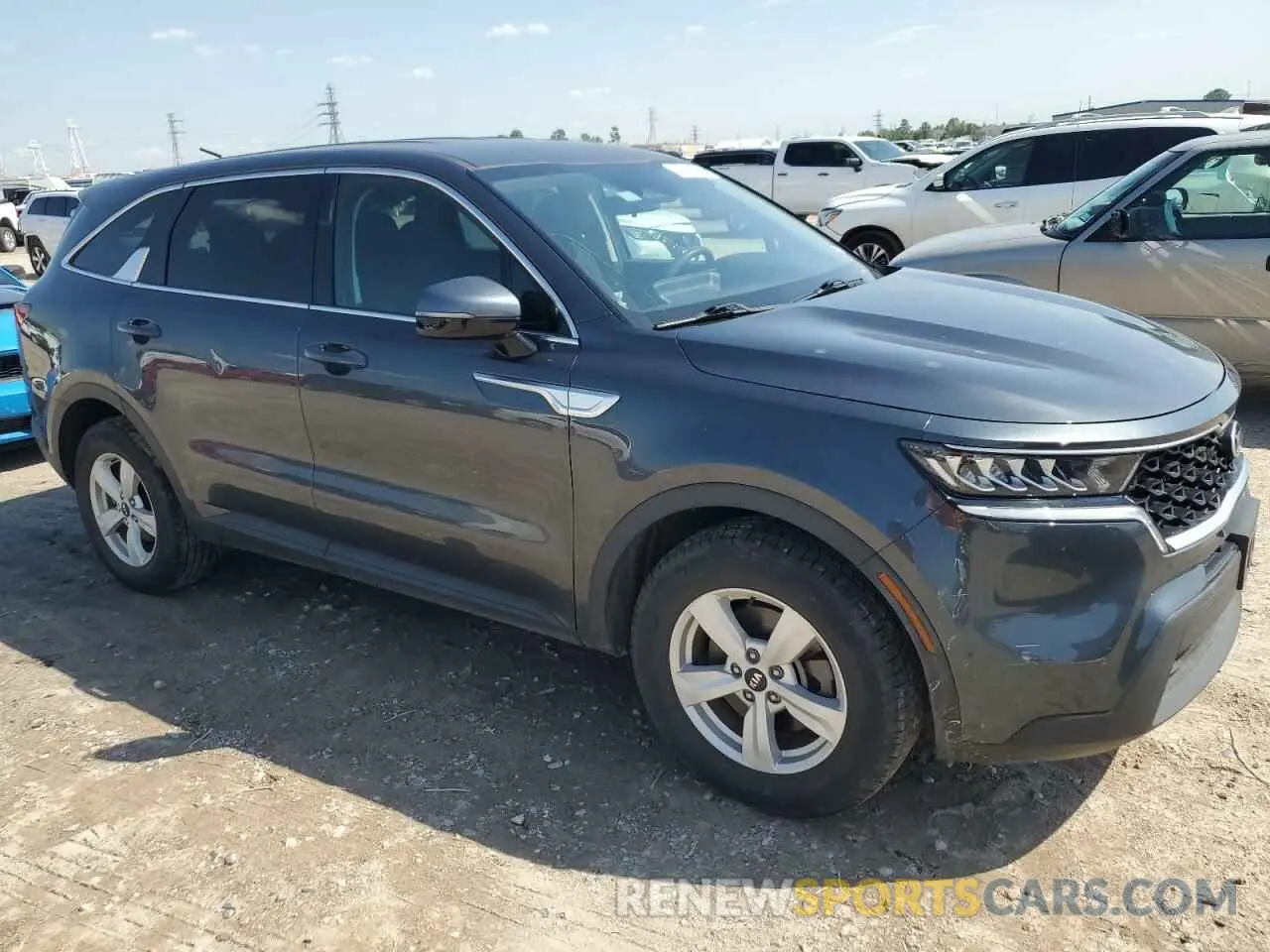4 Photograph of a damaged car 5XYRG4LC4MG068446 KIA SORENTO 2021