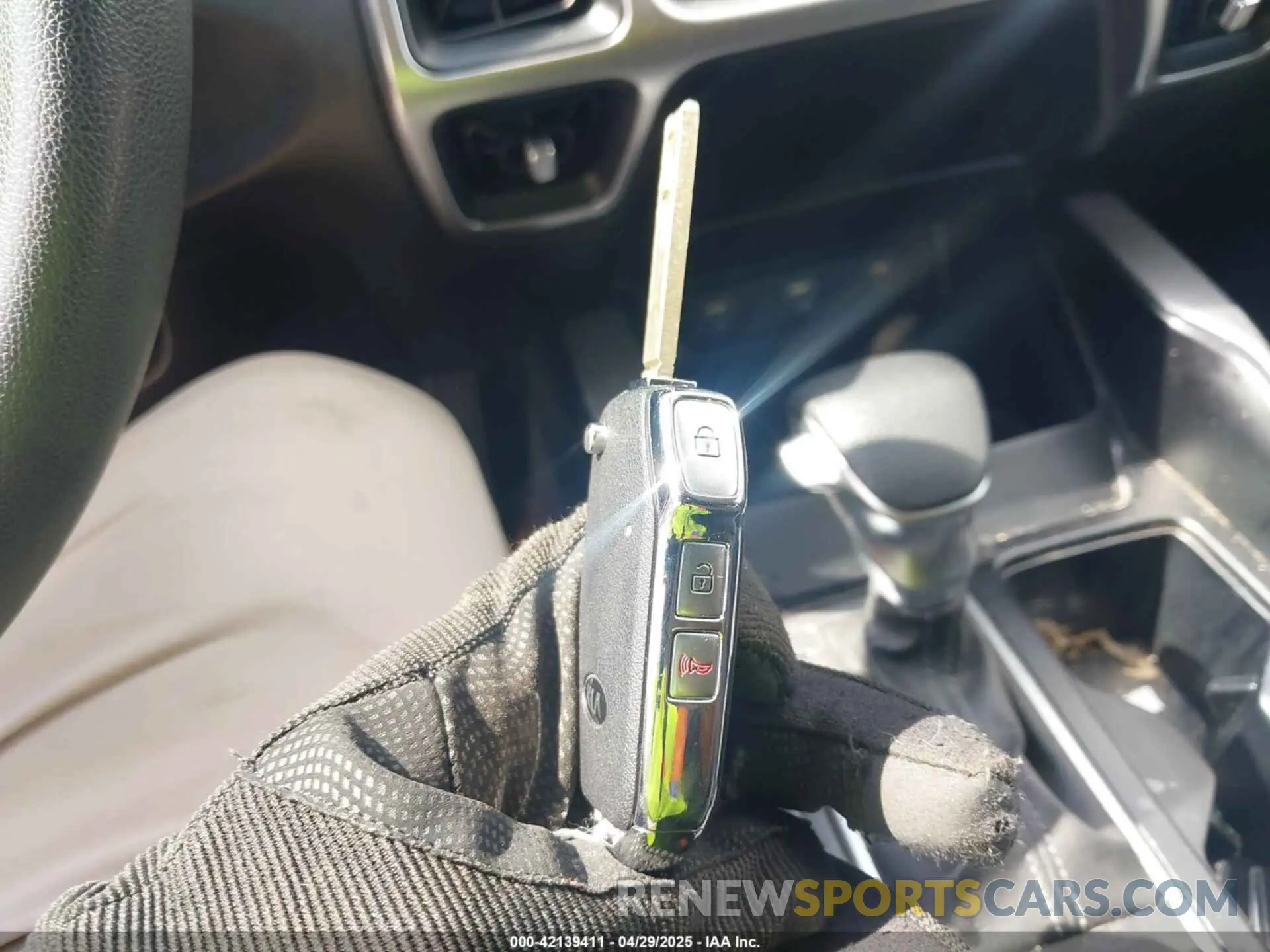 11 Photograph of a damaged car 5XYRG4LC6MG022343 KIA SORENTO 2021