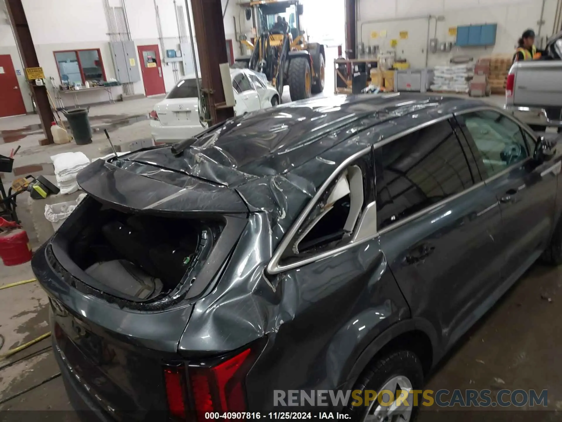 6 Photograph of a damaged car 5XYRG4LC6MG029406 KIA SORENTO 2021