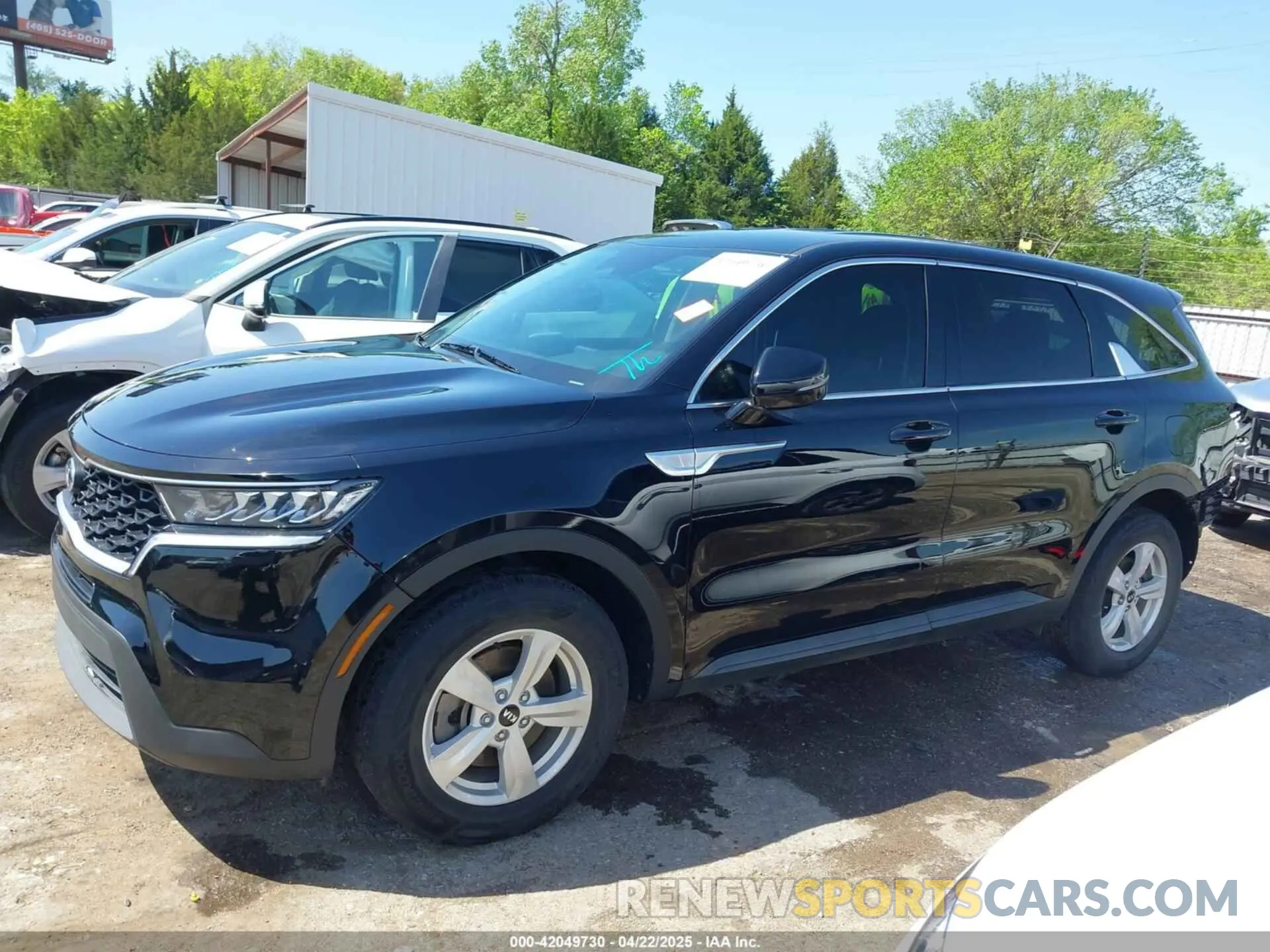 15 Photograph of a damaged car 5XYRG4LC8MG001333 KIA SORENTO 2021