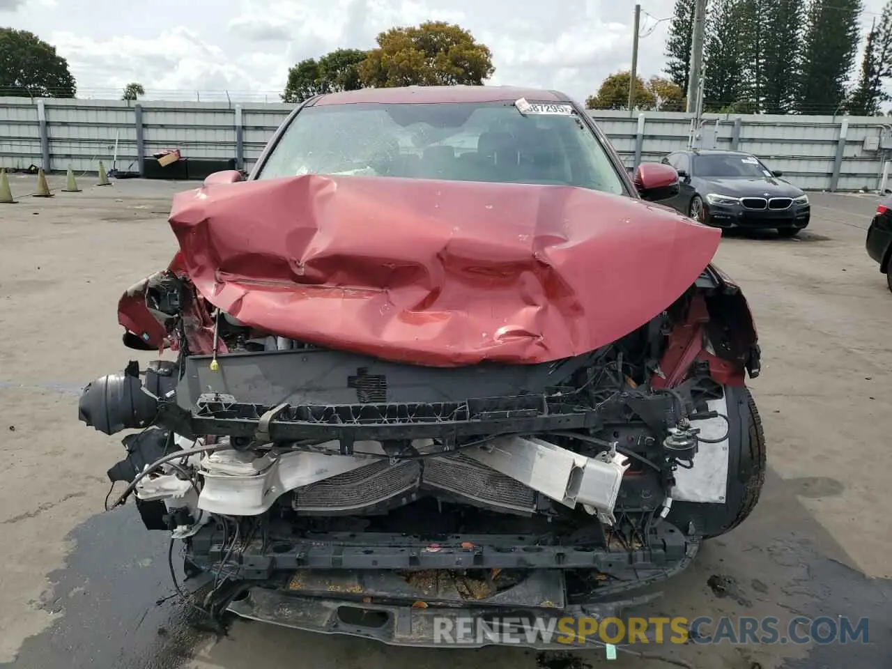 5 Photograph of a damaged car 5XYRG4LC8MG026085 KIA SORENTO 2021