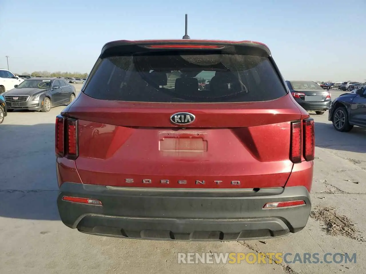 6 Photograph of a damaged car 5XYRG4LC8MG070183 KIA SORENTO 2021