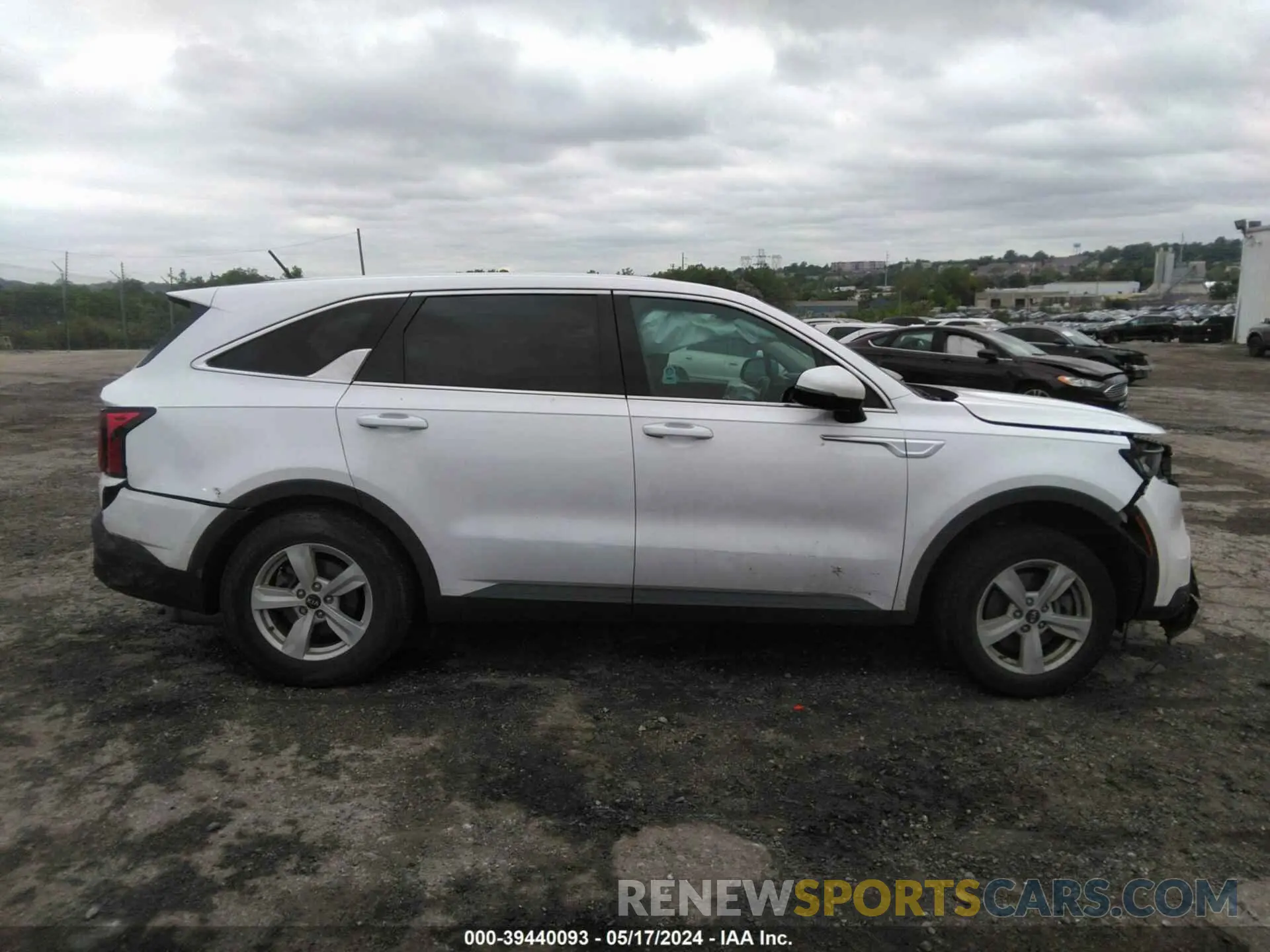 14 Photograph of a damaged car 5XYRG4LCXMG017520 KIA SORENTO 2021