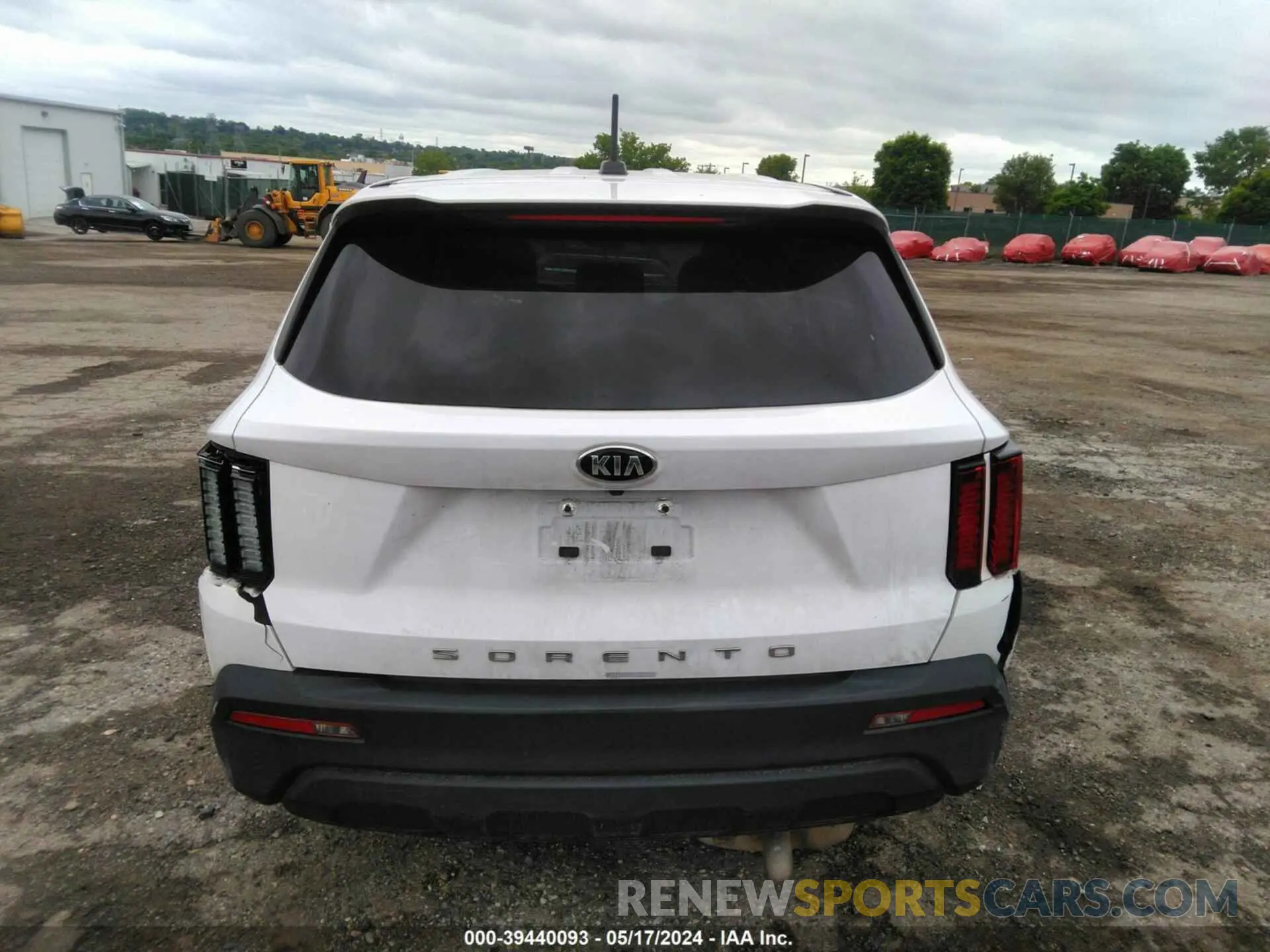 17 Photograph of a damaged car 5XYRG4LCXMG017520 KIA SORENTO 2021