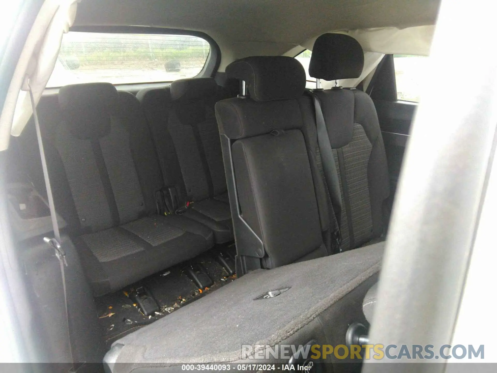 8 Photograph of a damaged car 5XYRG4LCXMG017520 KIA SORENTO 2021