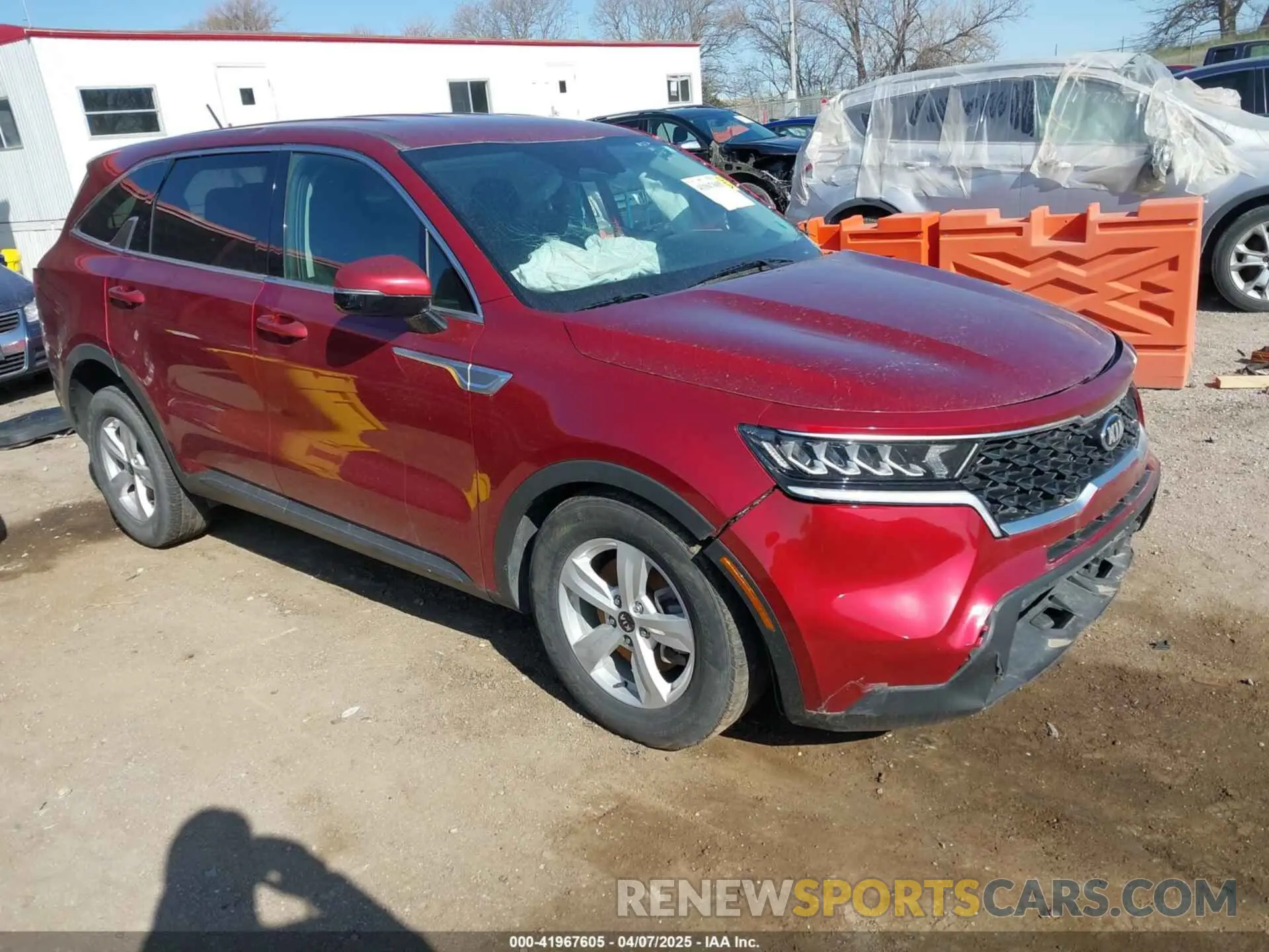 1 Photograph of a damaged car 5XYRG4LCXMG037993 KIA SORENTO 2021