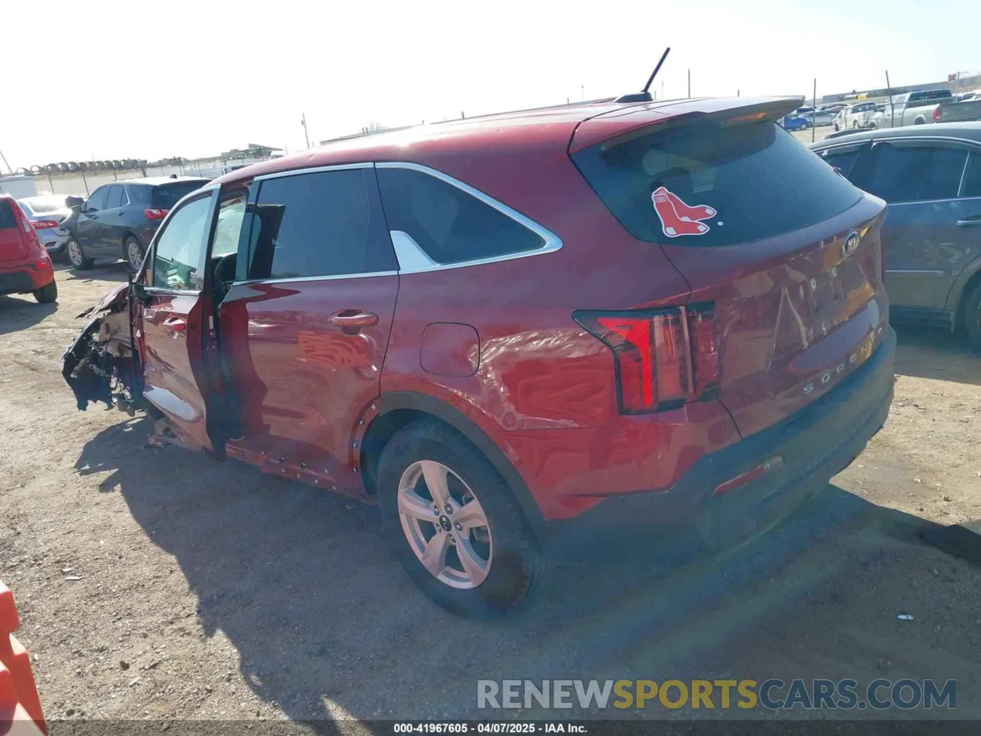 3 Photograph of a damaged car 5XYRG4LCXMG037993 KIA SORENTO 2021