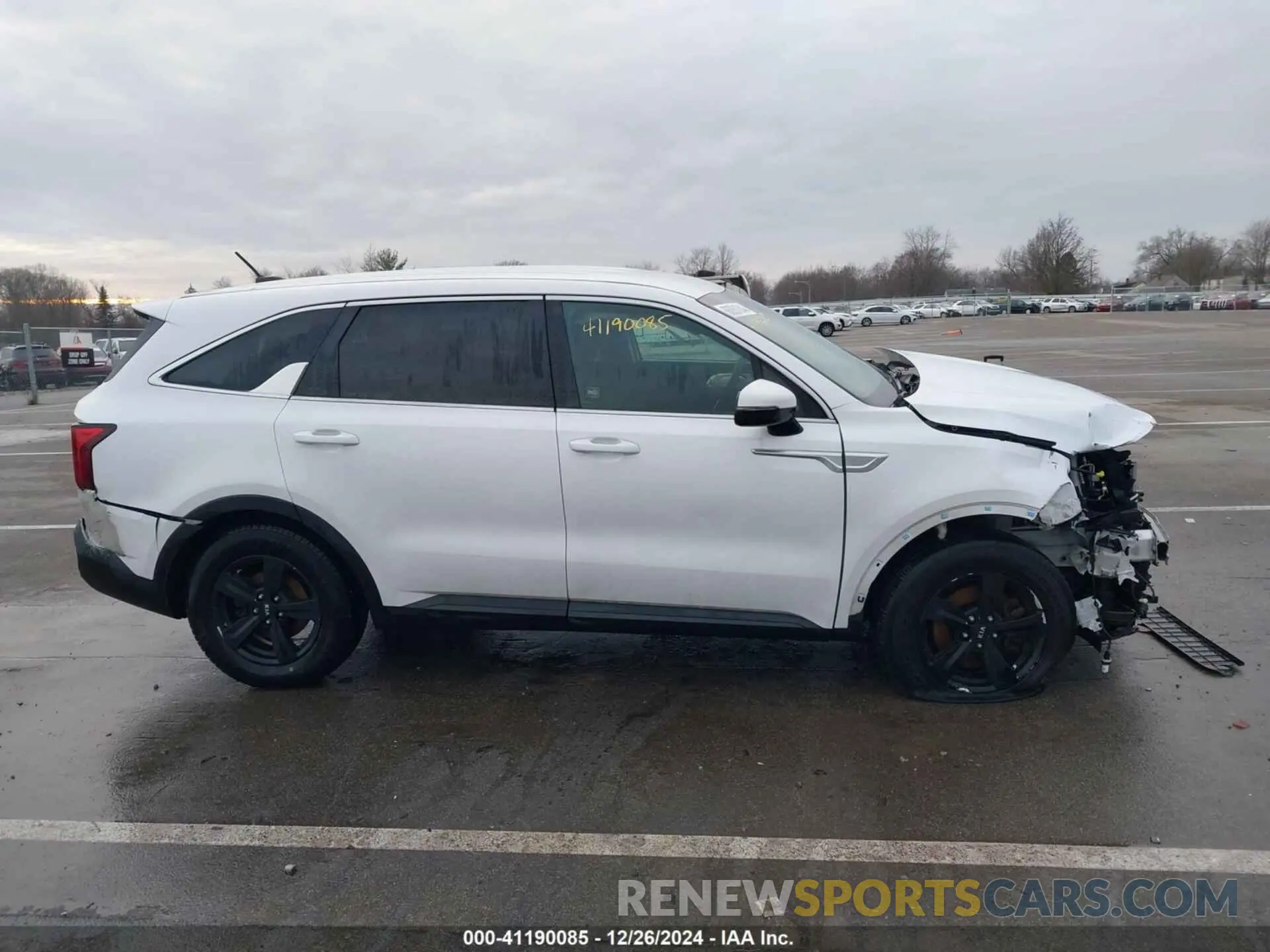 14 Photograph of a damaged car 5XYRG4LCXMG046127 KIA SORENTO 2021